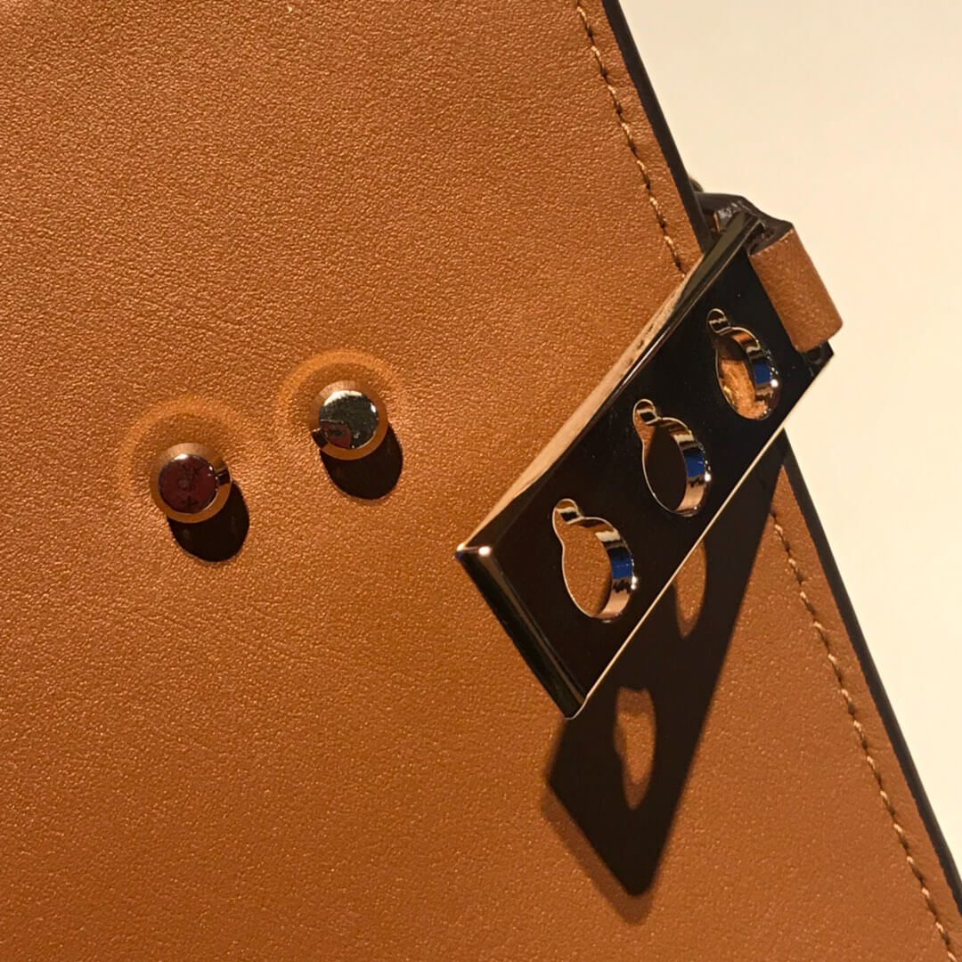 de 03125080 brown handbag swift leather cowhide