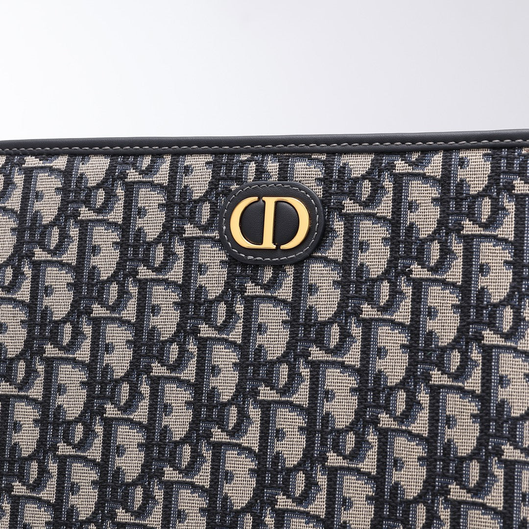 do m928 30 montaigne pouch black 26cm