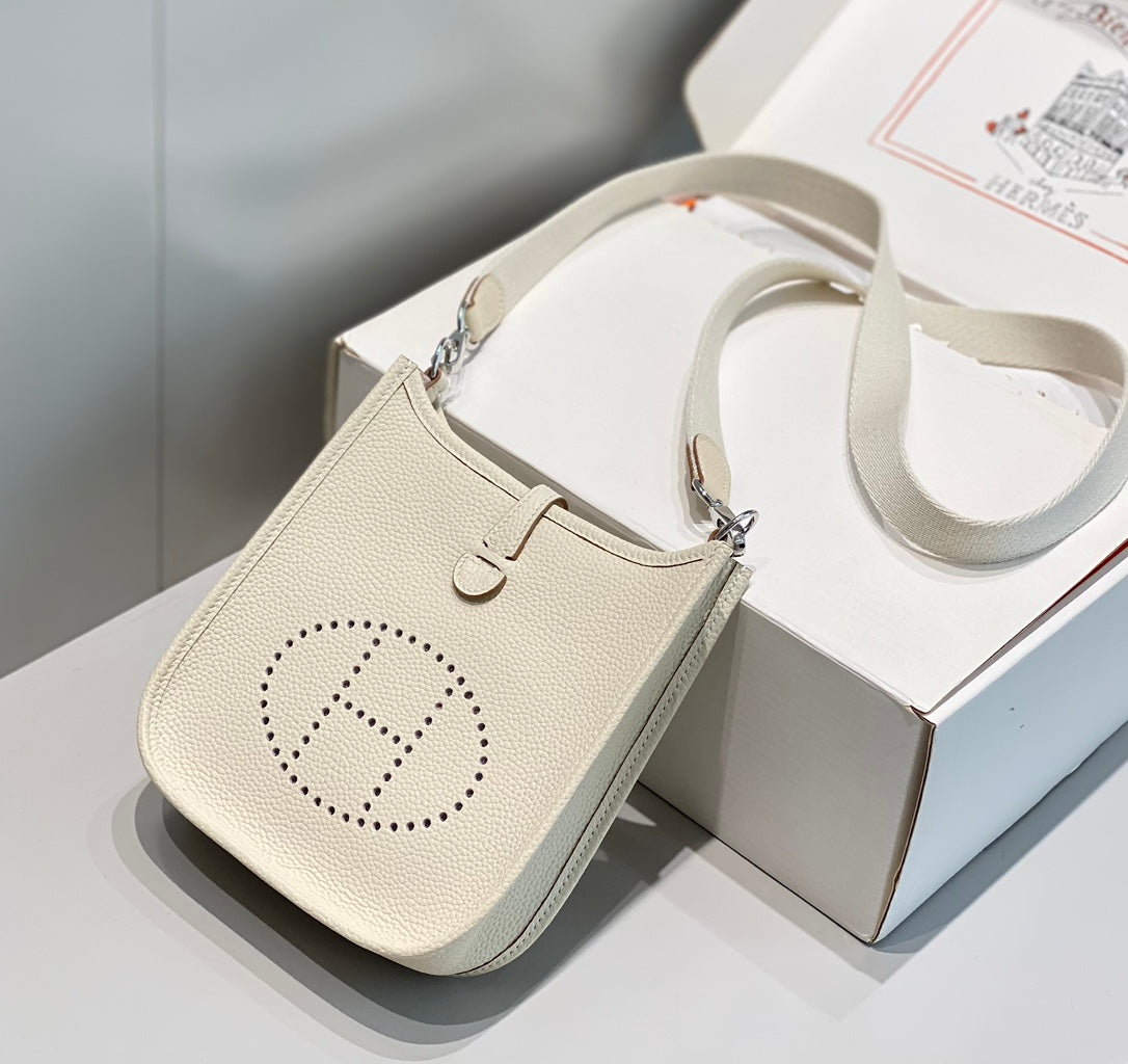 HM Mini Evelyne 18cm Milk White