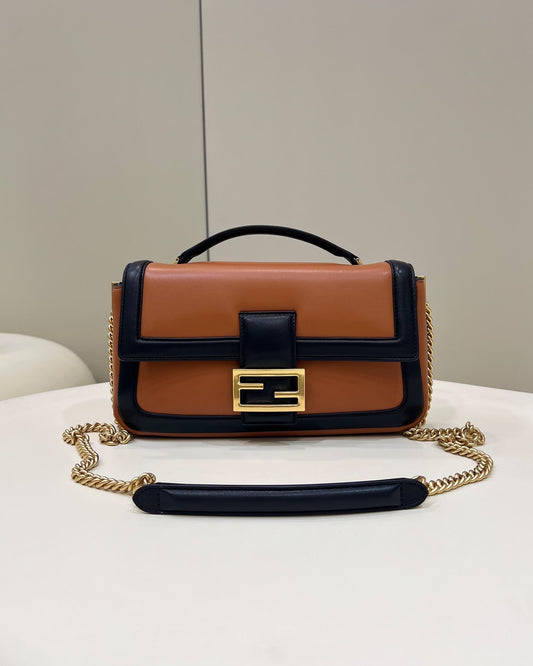 fd look baguette chain bag plain pattern leather black with brown 70220