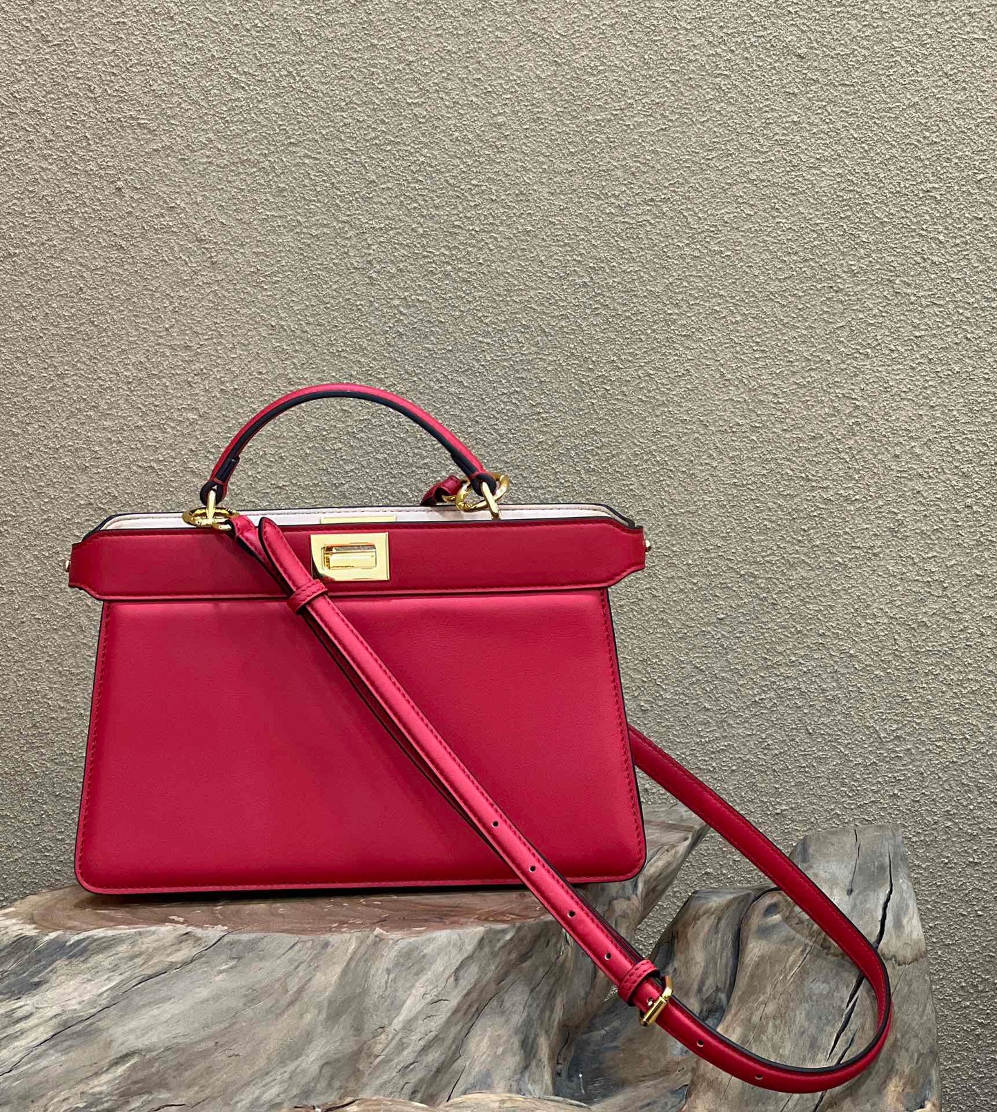 fd red peekaboo iseeu shoulder bag crossbody bag 70193