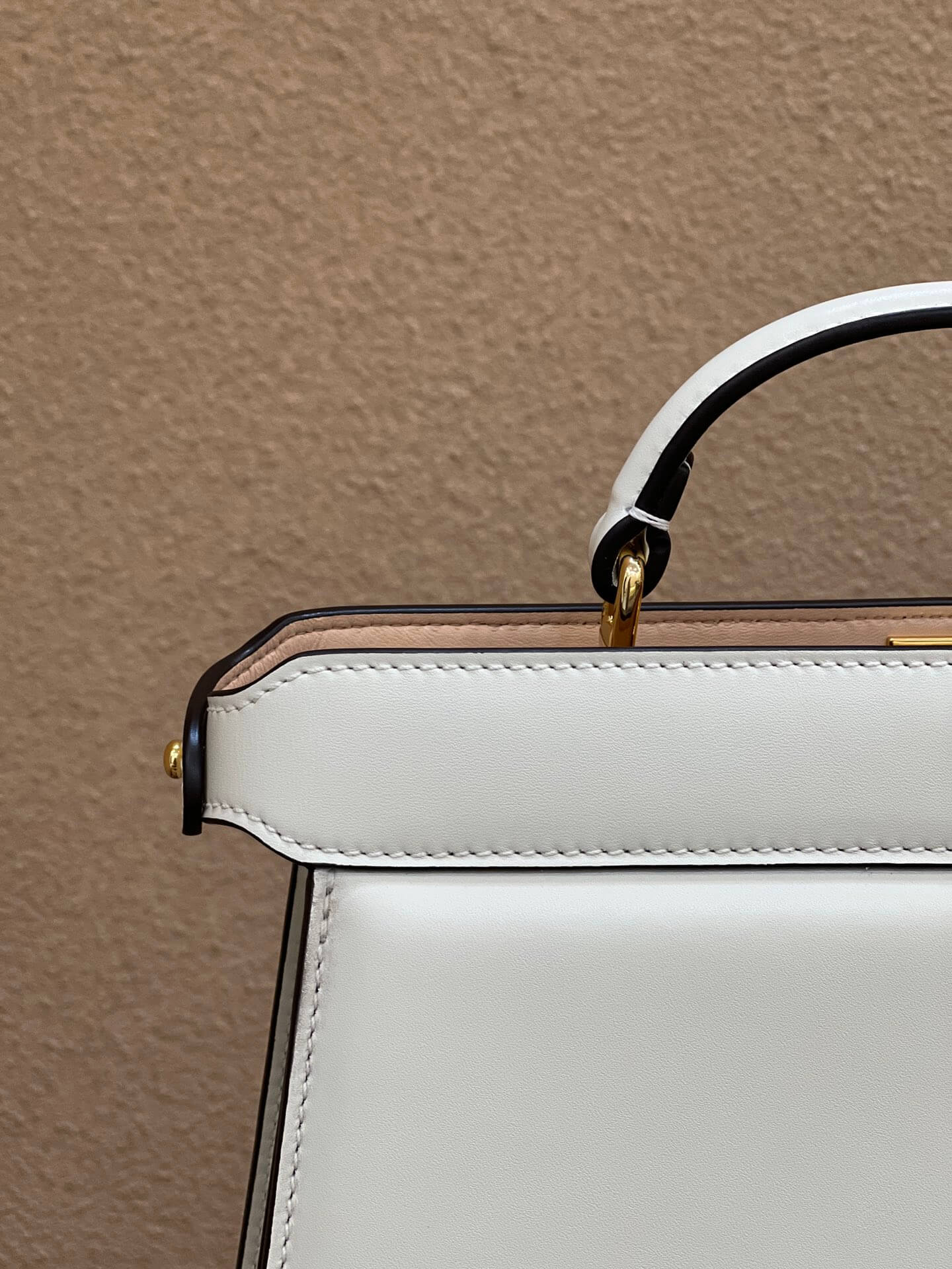 fd white peekaboo iseeu shoulder bag crossbody bag 70193