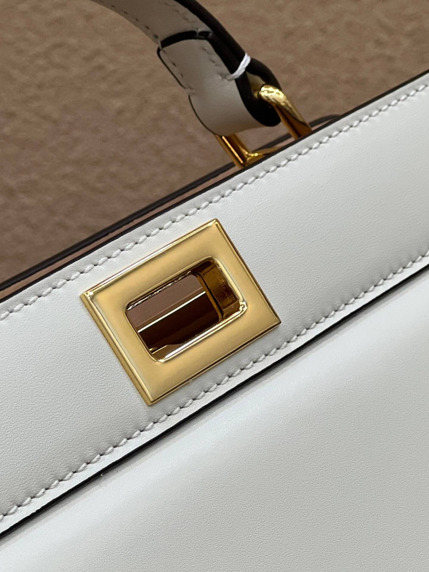 fd white peekaboo iseeu shoulder bag crossbody bag 70193