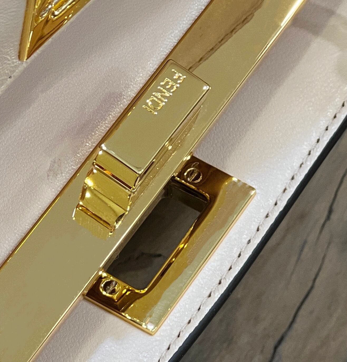 fd yellow peekaboo iseeu shoulder bag crossbody bag 70193