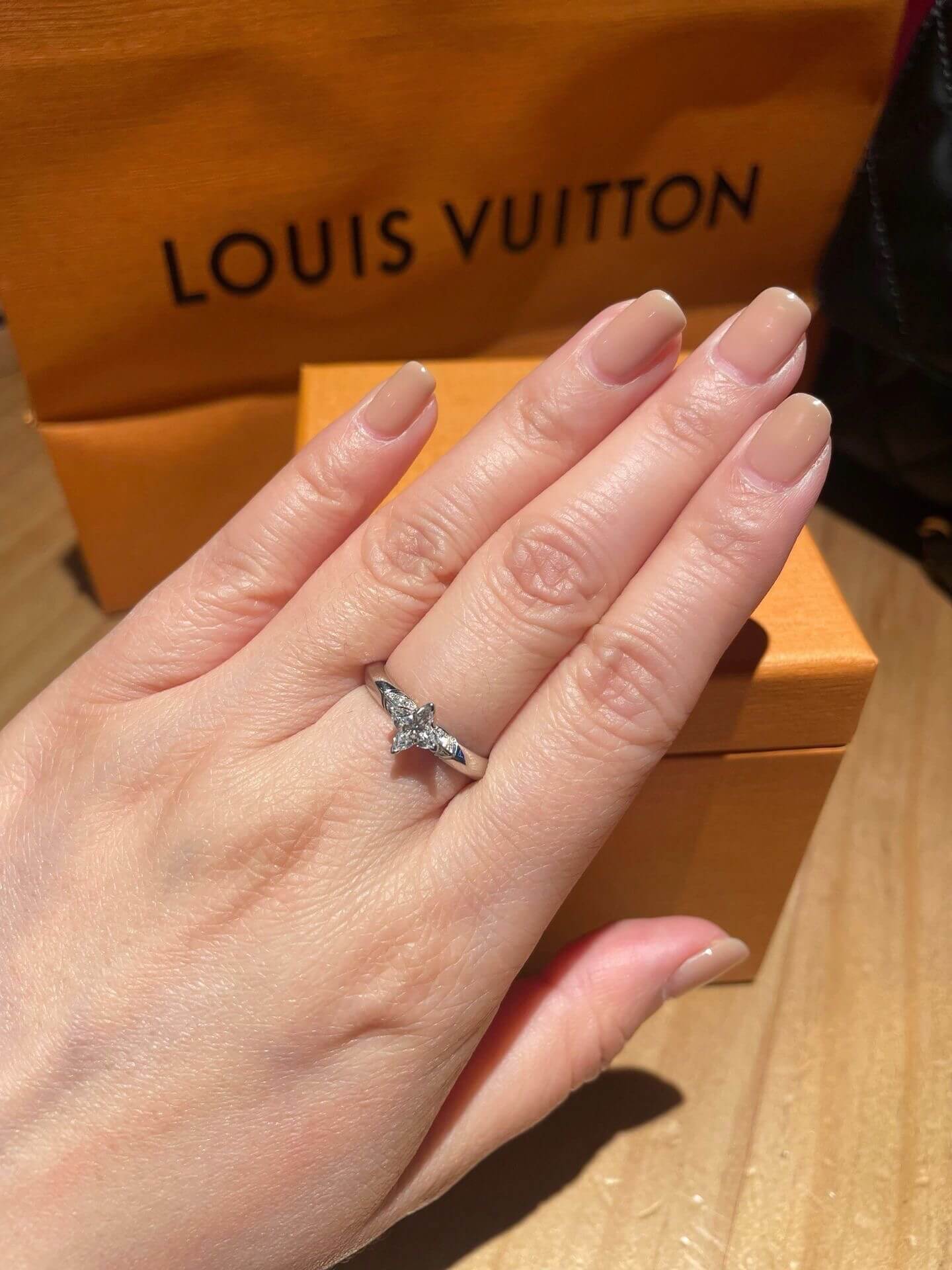 fashion daily luxury ring jz13168a5