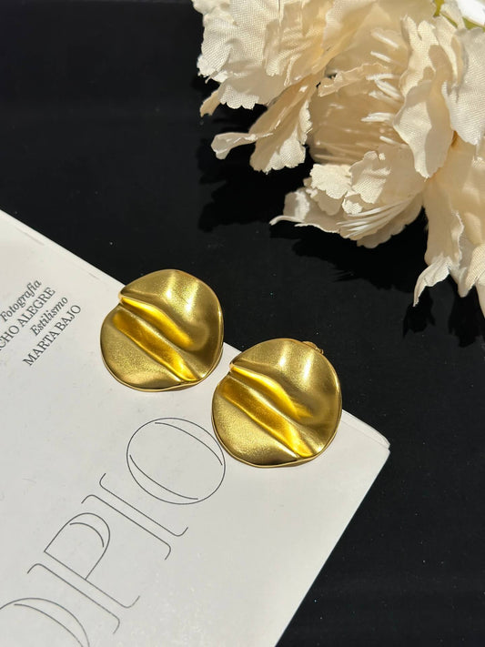 fashionable and minimalist high end wave round brand earrings ehc33