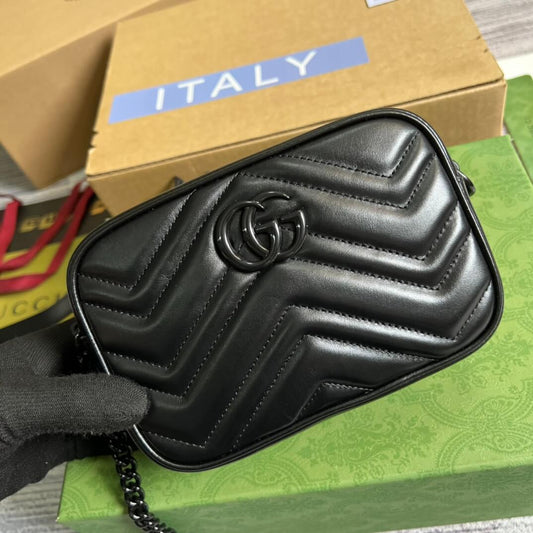gc 634936 chain bag black leather
