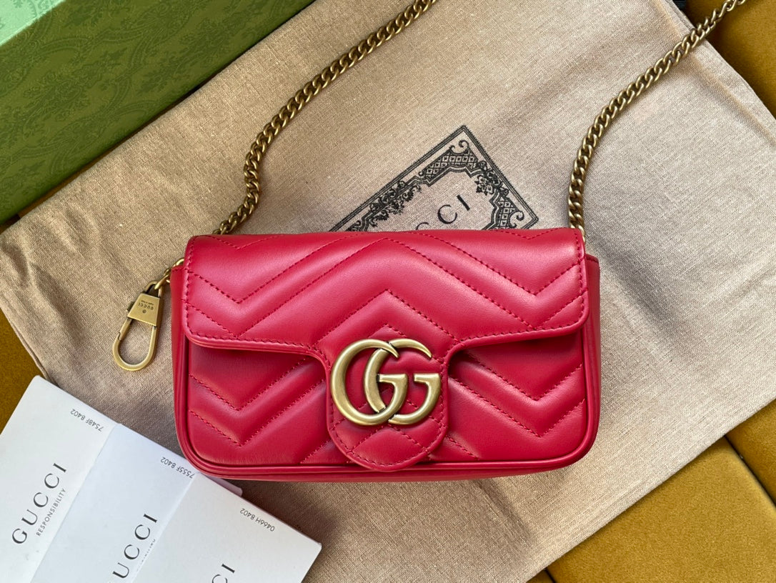 476433 Hibiscus red GG Marmont matelass¨¦ leather super mini bag