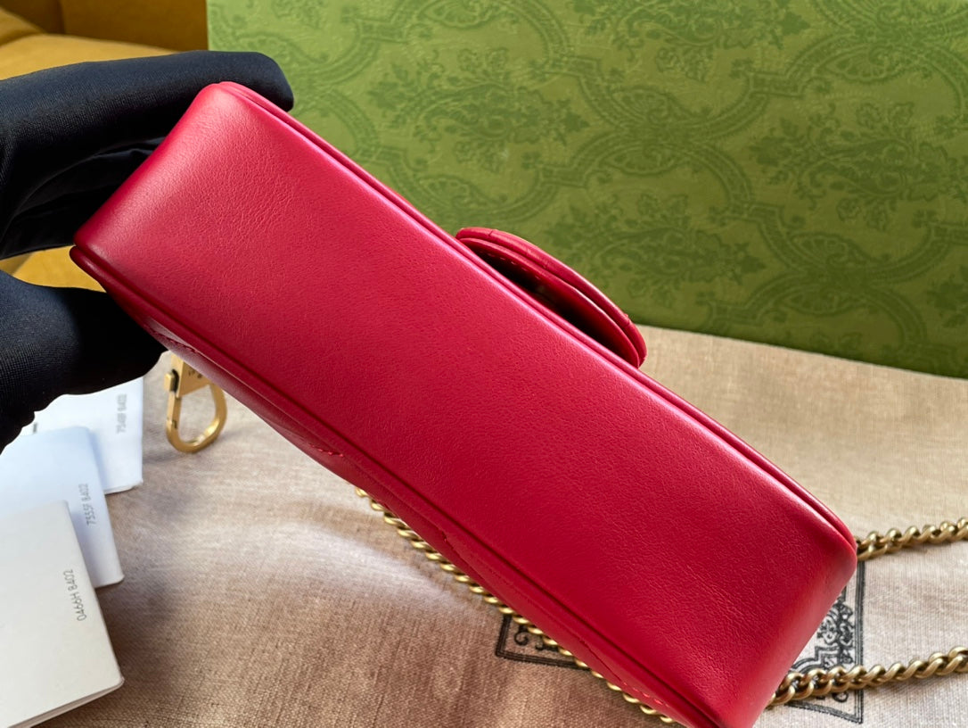 476433 hibiscus red gg marmont matelasse leather super mini bag