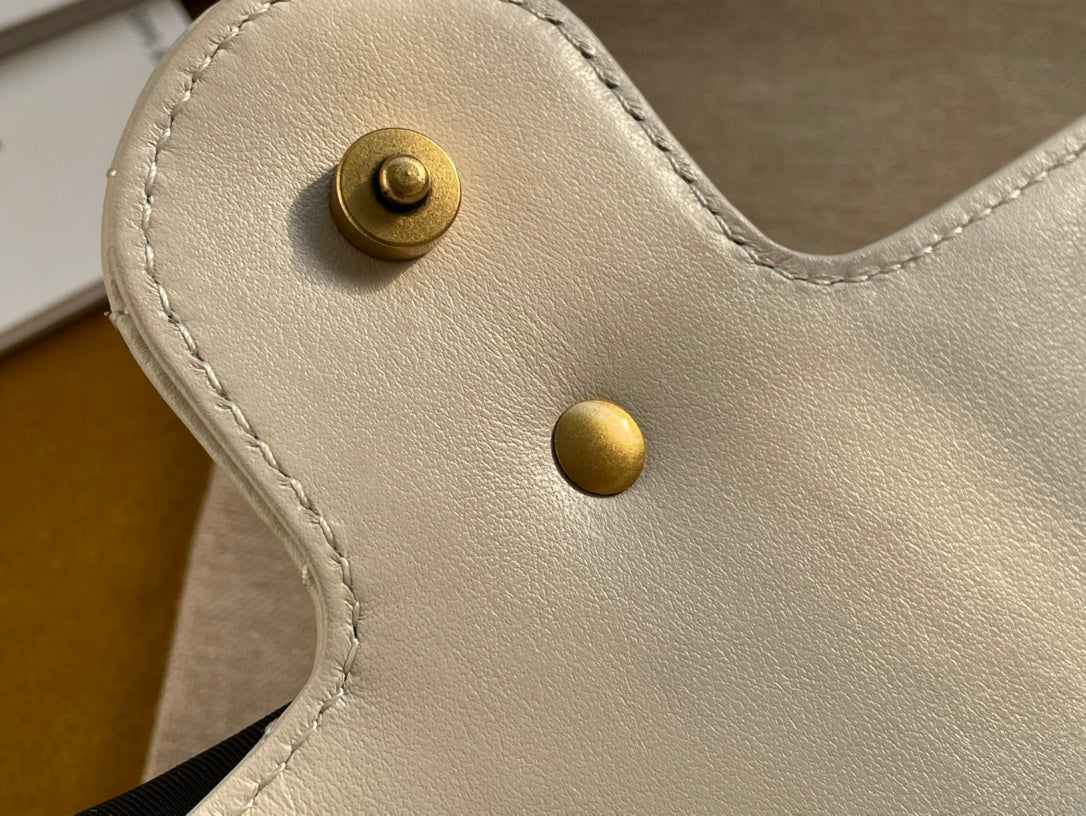 476433 white gg marmont matelasse leather super mini bag