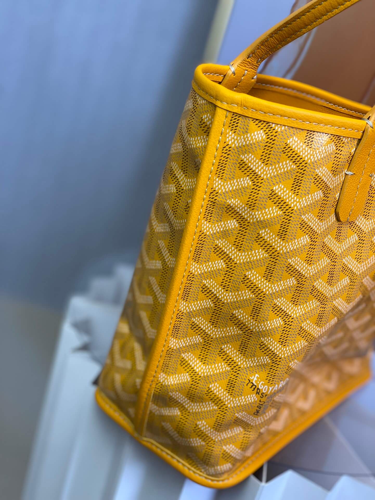 gy 020660 yellow sac anjou mini tote bag reversible leather