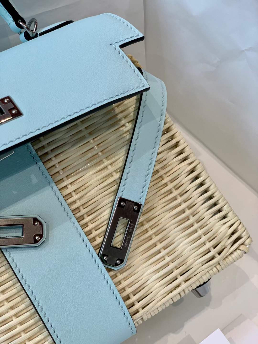 Hermès Kelly 20 Mini Picnic Barenia & Osier Wicker Palladium Hardware water lake blue QWE24080401