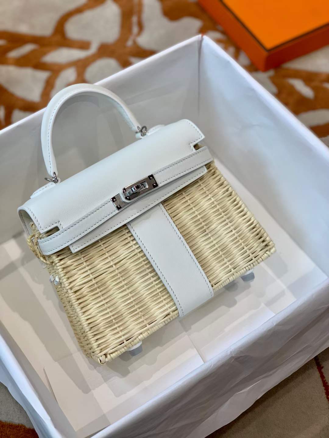 Hermès Kelly 20 Mini Picnic Barenia & Osier Wicker Palladium Hardware white QWE24080401