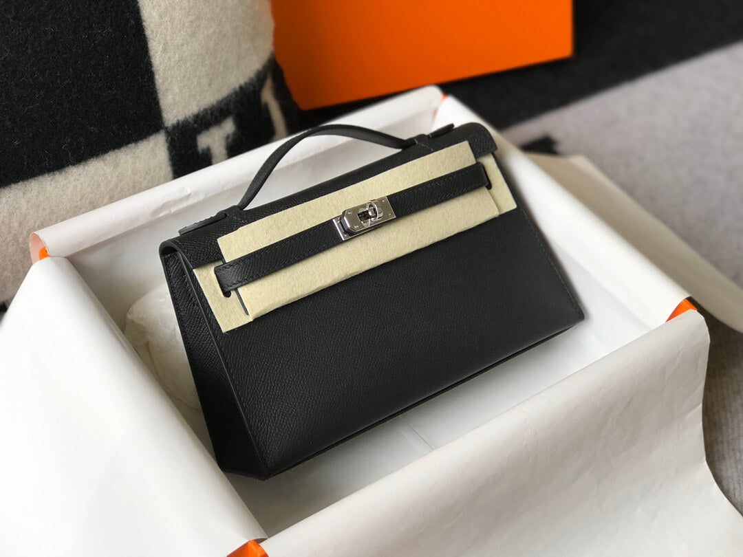 Hermes Mini Kelly Pouchette 22cm gold silver hardware 2412281 black