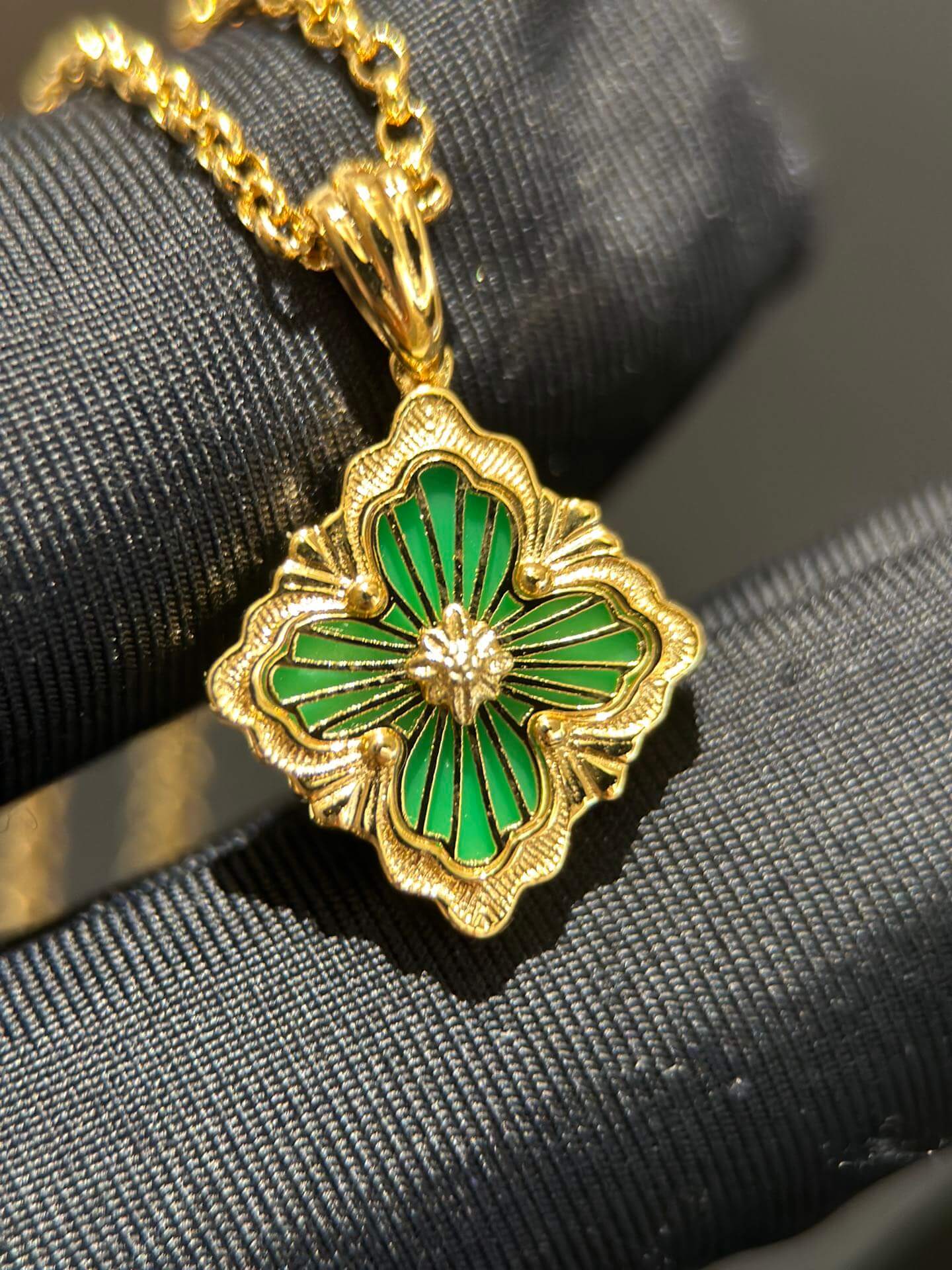 italian vintage fashion versatile high grade brushed four leaf grass diamond necklace xlc22