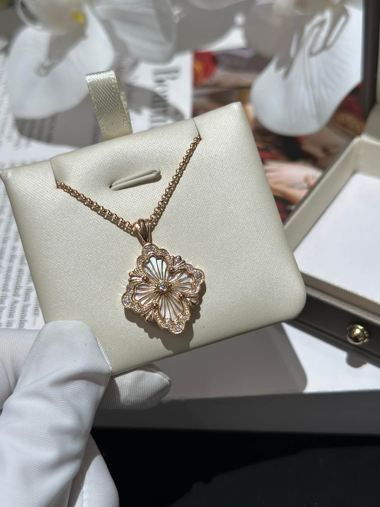 italian brushed clover studded with diamonds fashionable and versatile collarbone necklace xlkd002c33