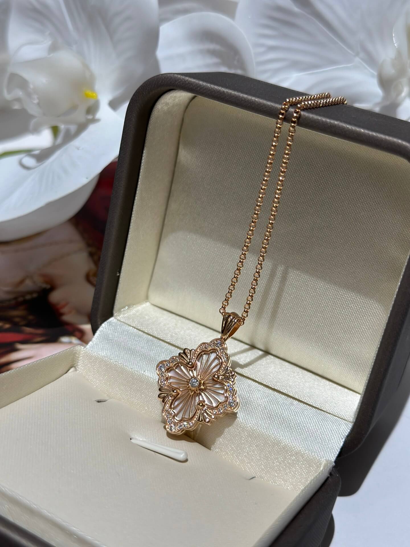 italian brushed clover studded with diamonds fashionable and versatile collarbone necklace xlkd002c33
