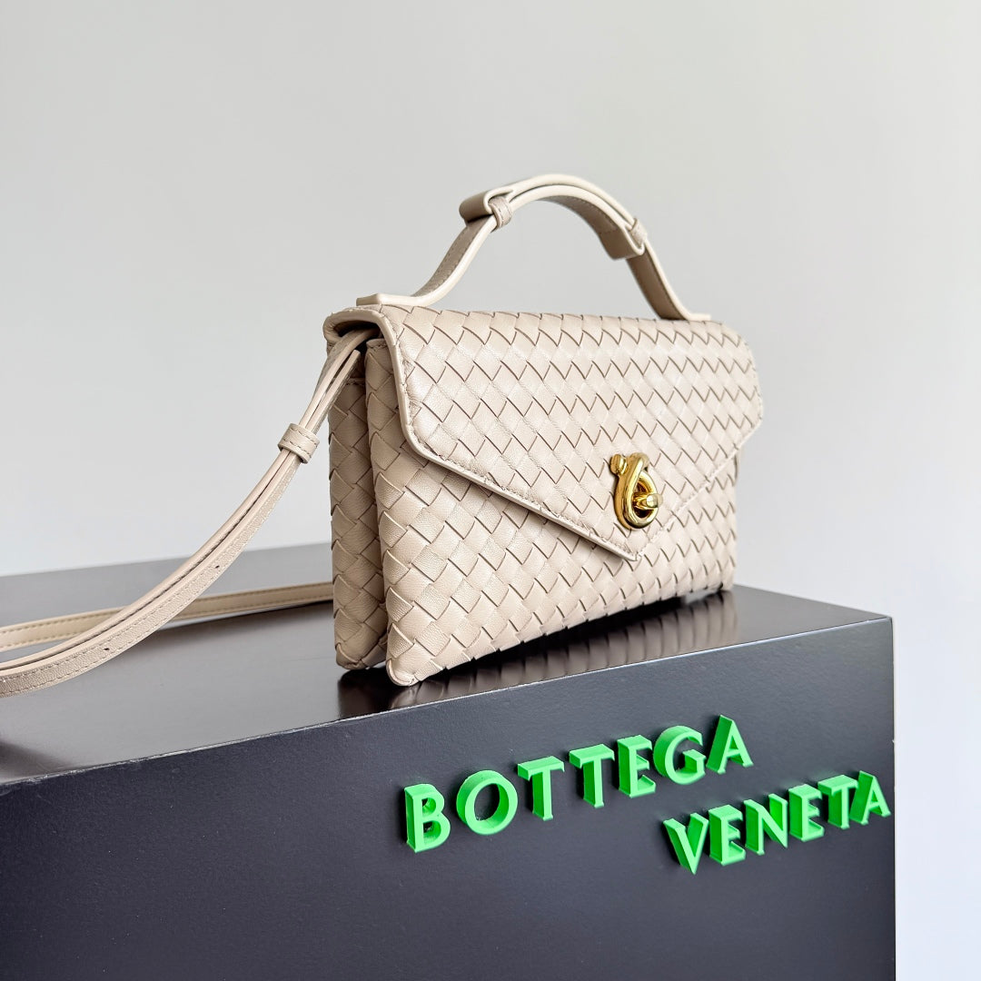 BOTTEGA VENETA 2025 New Product KNOT LOCK Crossbody Bag Apricot 817191
