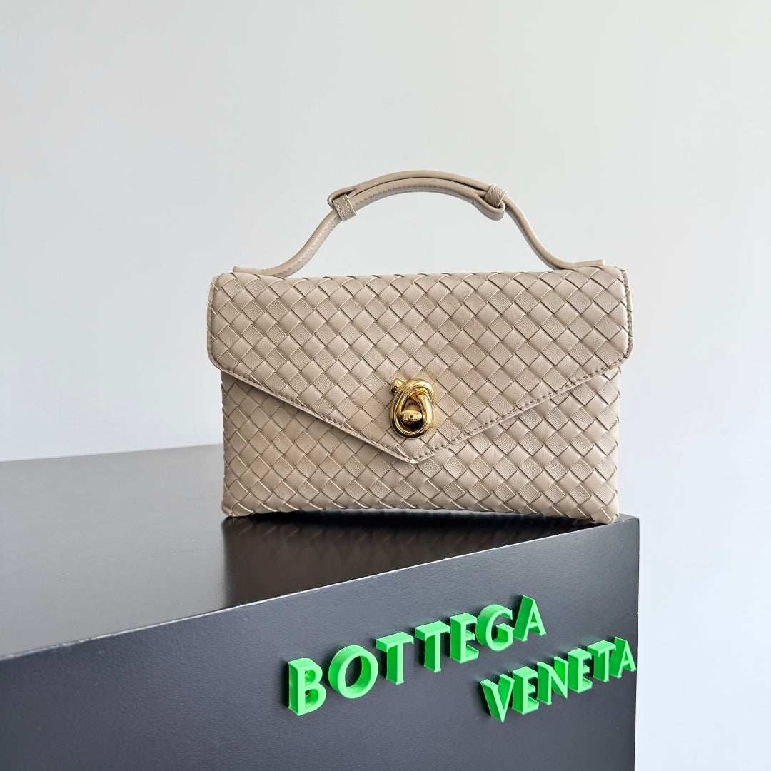 BOTTEGA VENETA 2025 New Product KNOT LOCK Crossbody Bag Apricot 817191