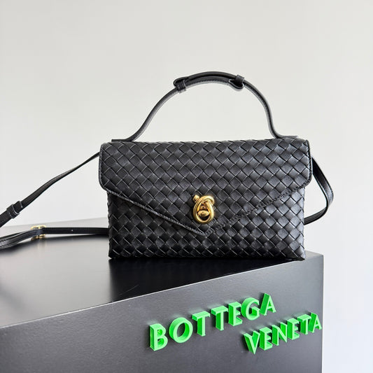 BOTTEGA VENETA 2025 New Product KNOT LOCK Crossbody Bag Black 817191