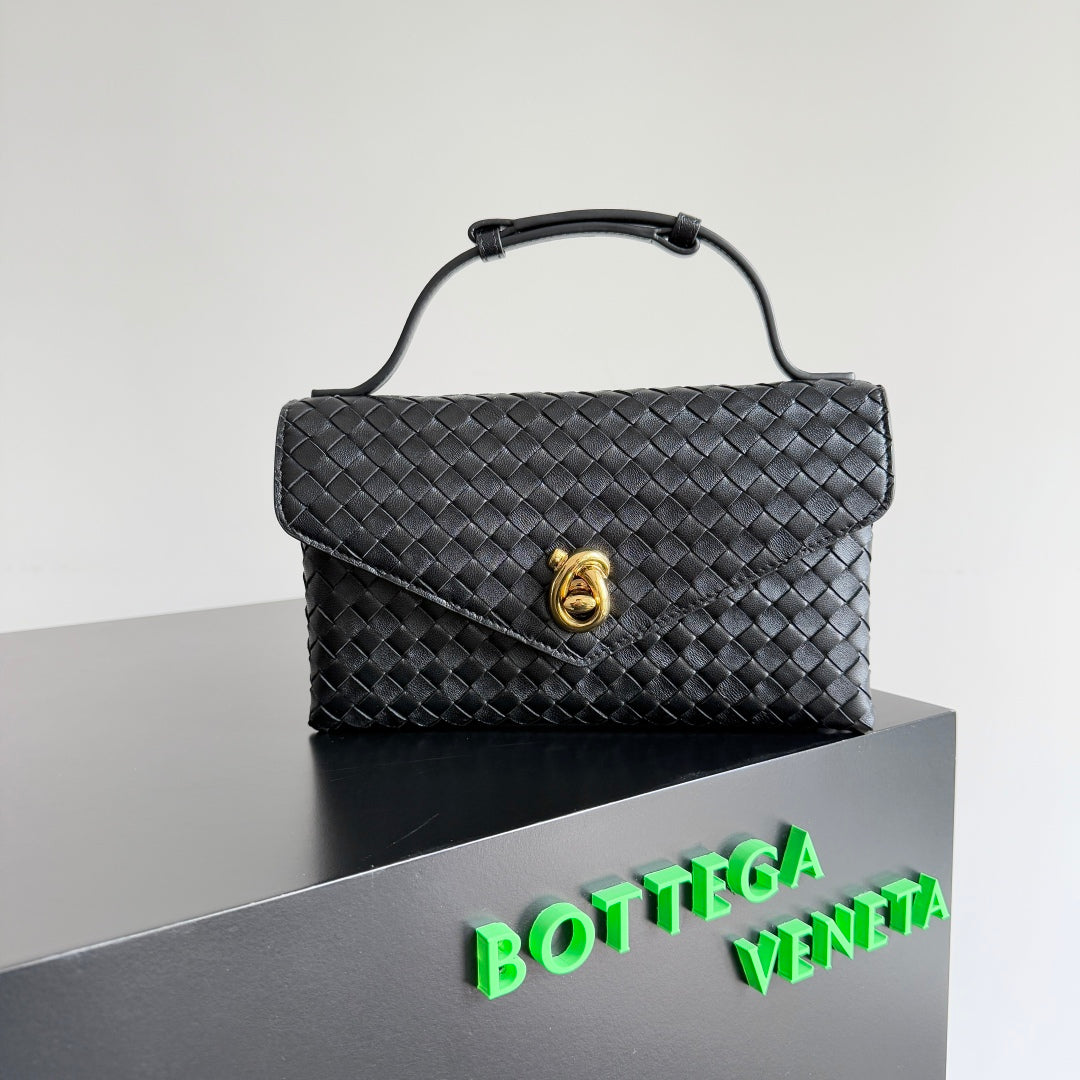 BOTTEGA VENETA 2025 New Product KNOT LOCK Crossbody Bag Black 817191