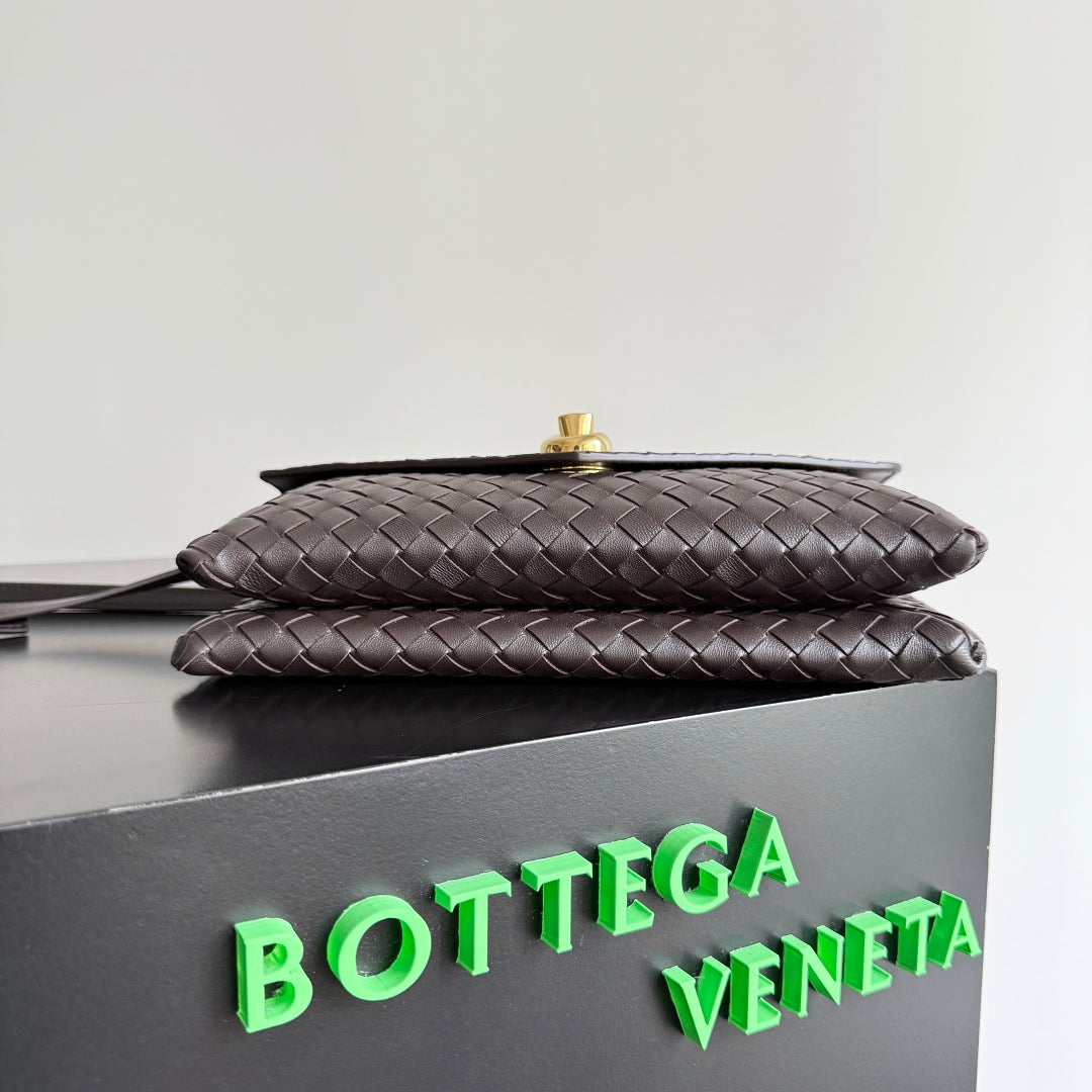BOTTEGA VENETA 2025 New Product KNOT LOCK Crossbody Bag Dark Brown 817191