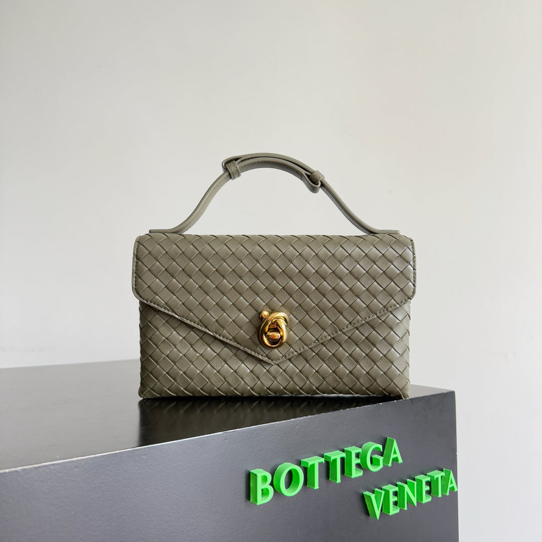 BOTTEGA VENETA 2025 New Product KNOT LOCK Crossbody Bag Green 817191