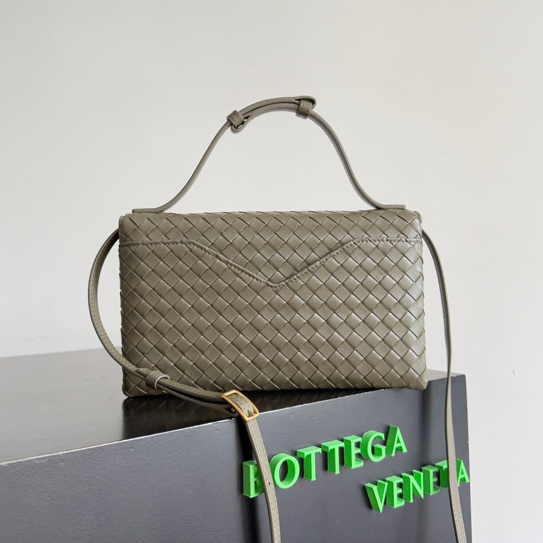 BOTTEGA VENETA 2025 New Product KNOT LOCK Crossbody Bag Green 817191