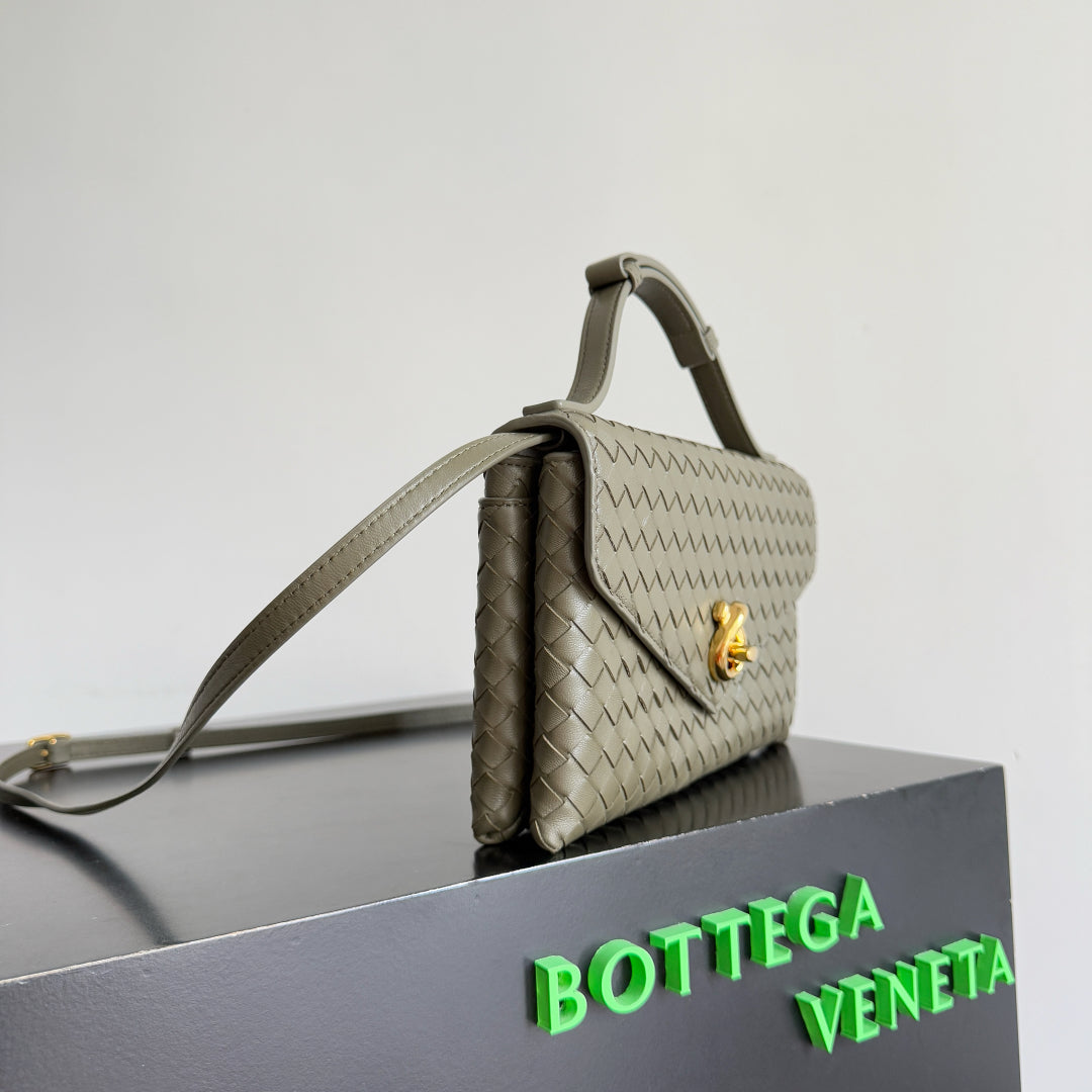 BOTTEGA VENETA 2025 New Product KNOT LOCK Crossbody Bag Green 817191