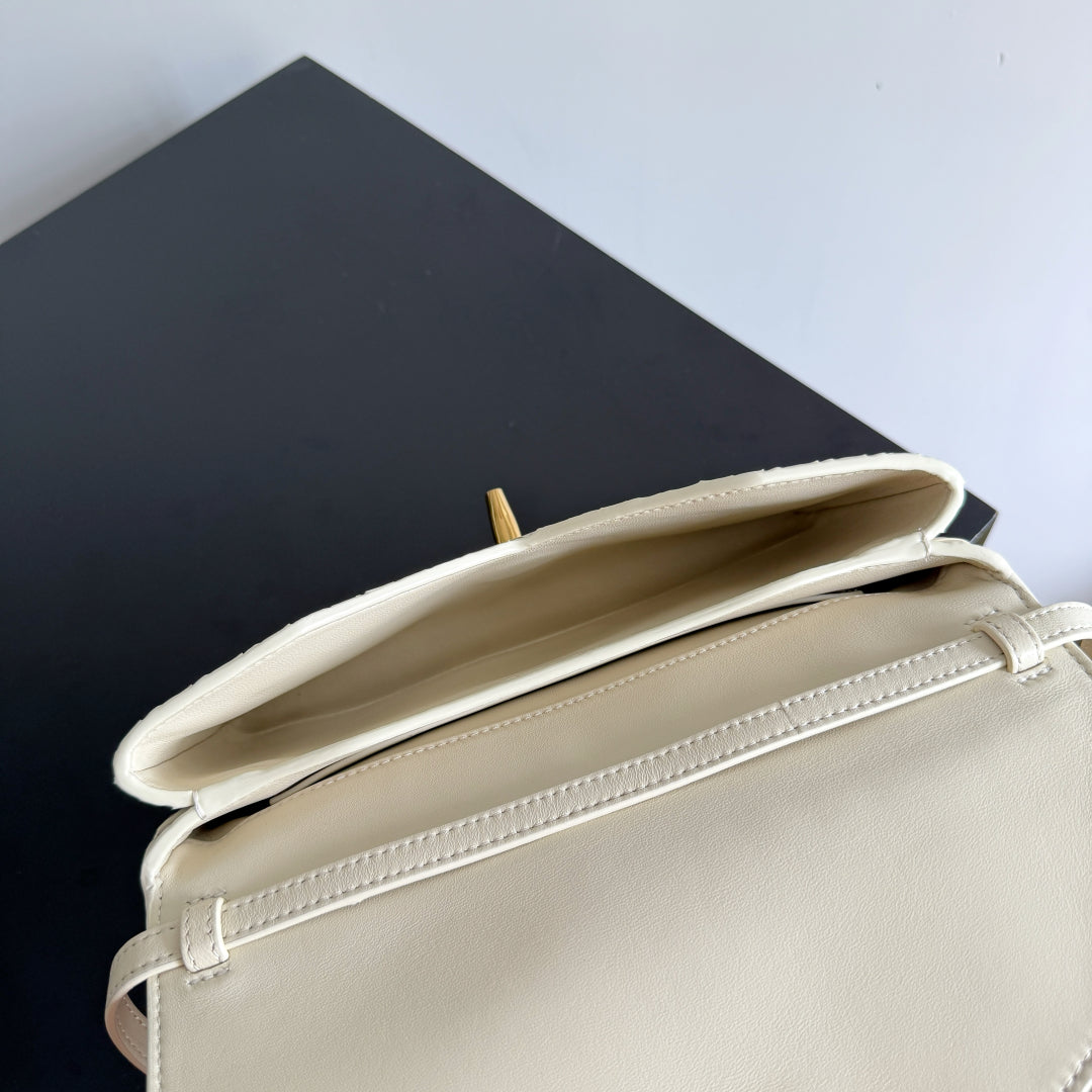 BOTTEGA VENETA 2025 New Product KNOT LOCK Crossbody Bag White 817191