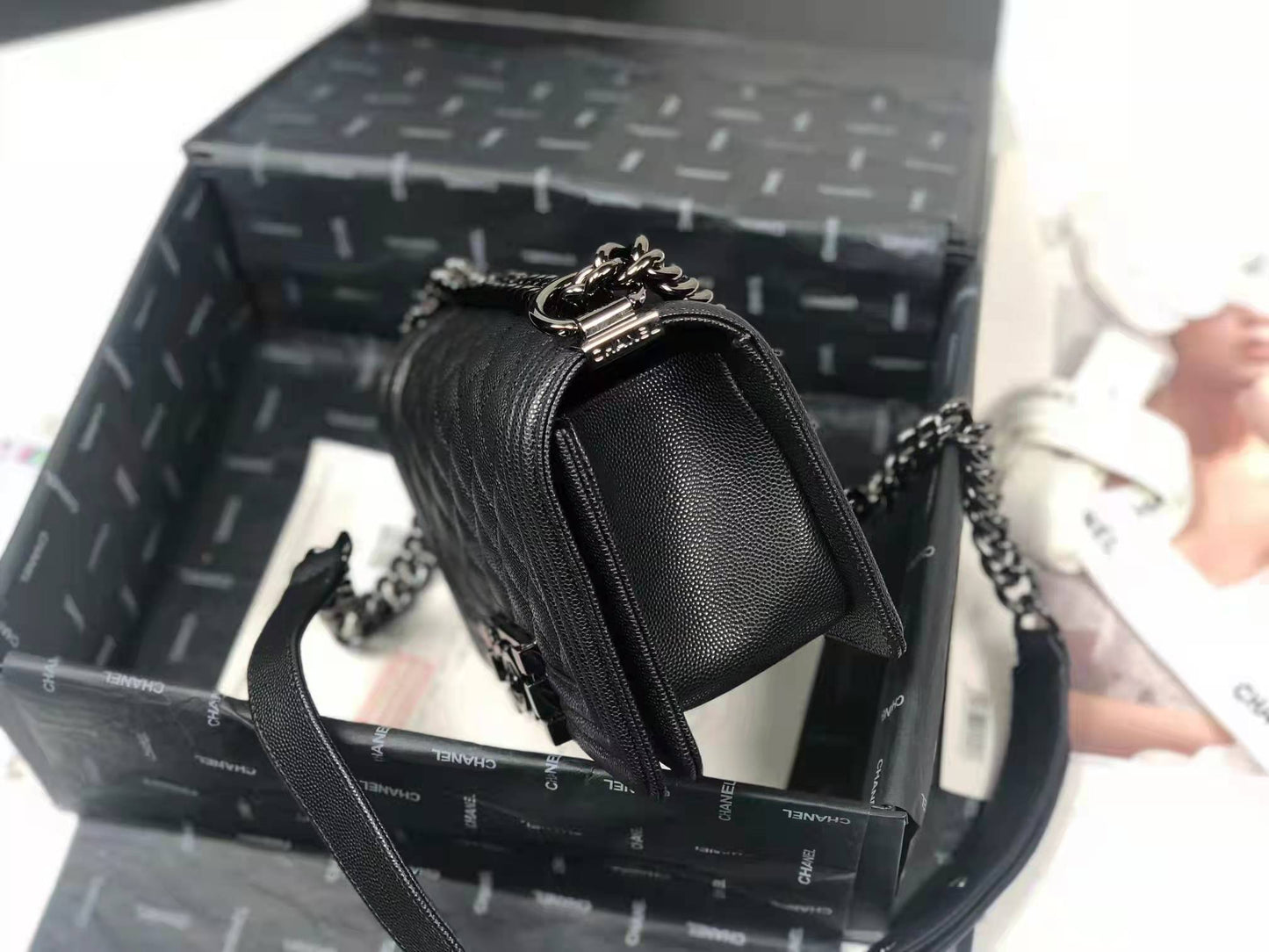 leboy 20 black hardware caviar cowhide edge
