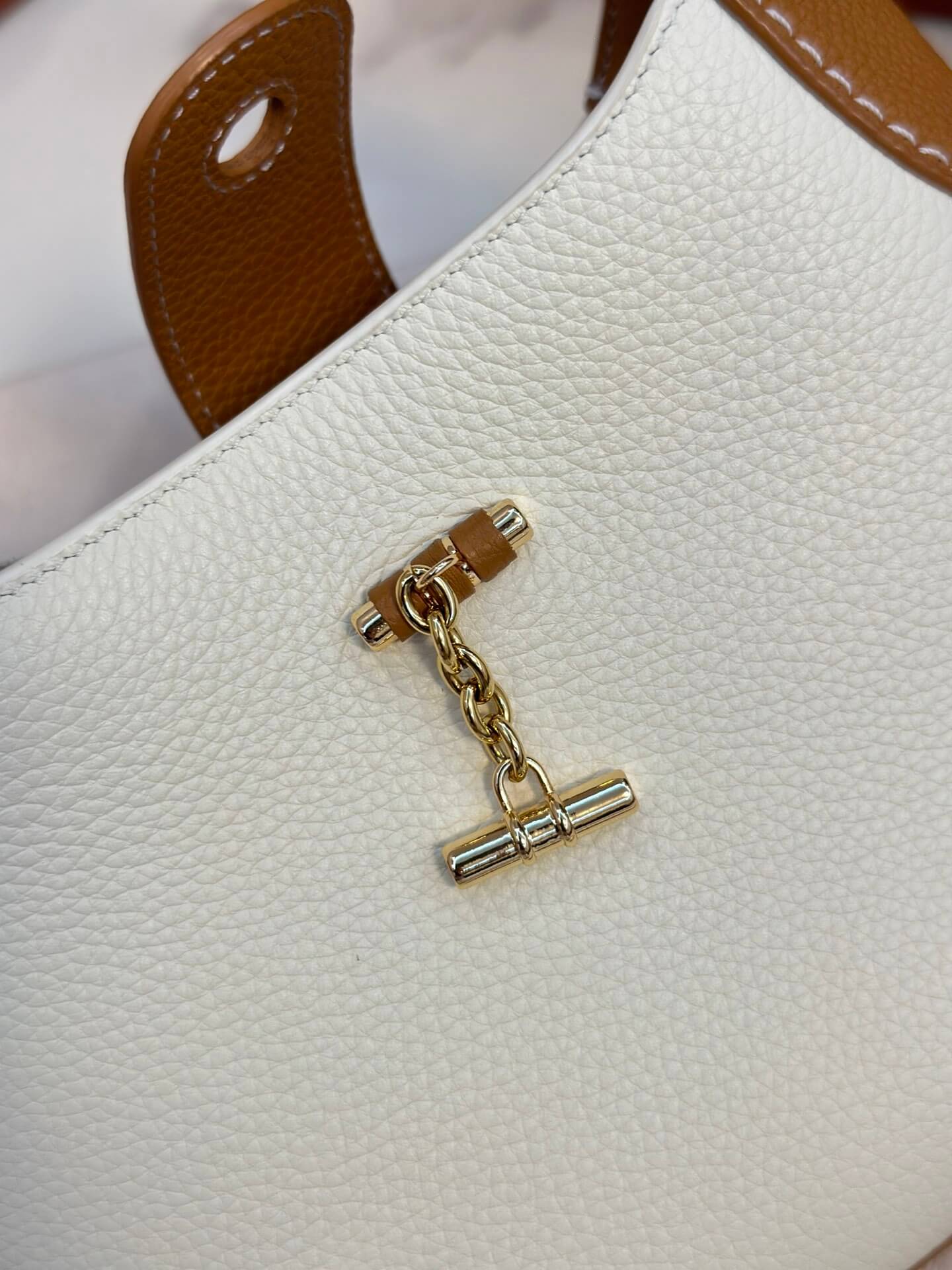LP Bobbin trendy underarm bag LP2503121 off-white