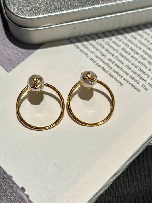 lv classic simple premium round pearl light gold earrings ehc13