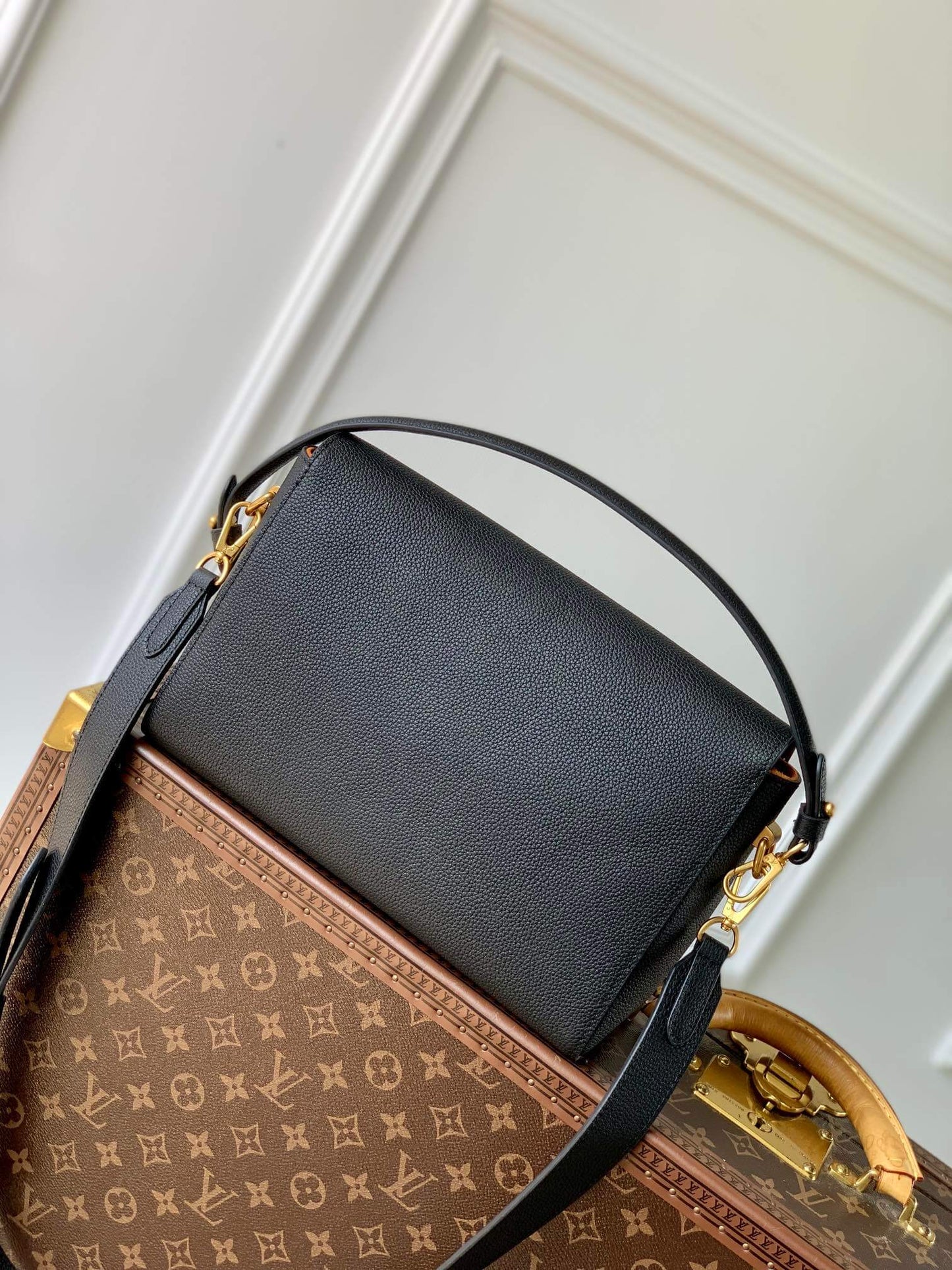 LV M24639 Soft Twist Black HandBag