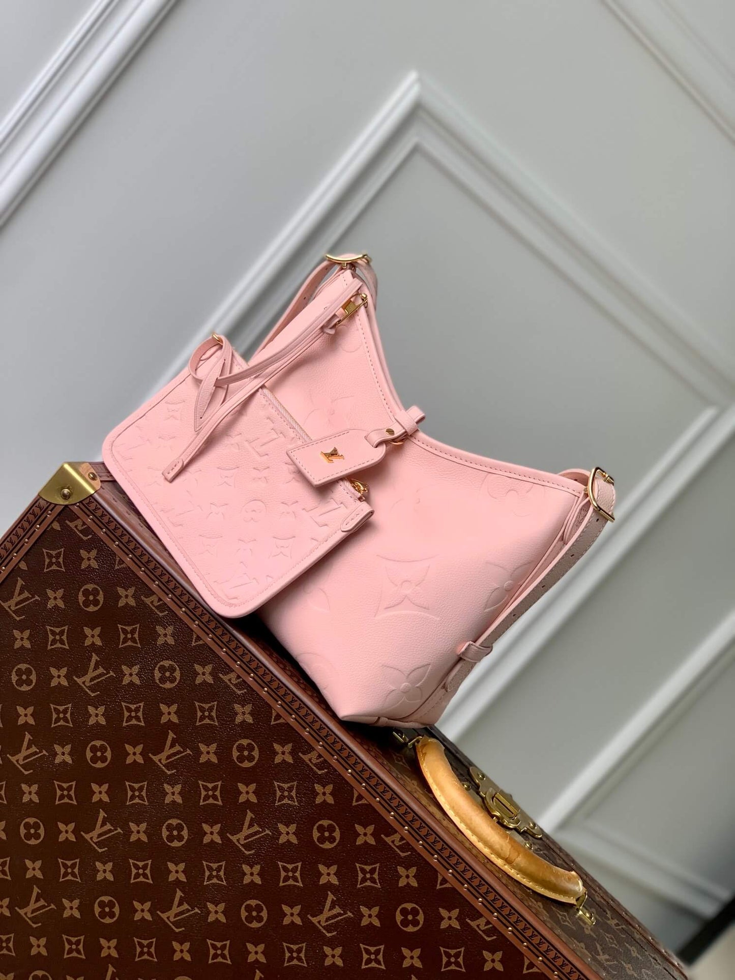 LV CarryAll PM Pink Shoulder bag M46288