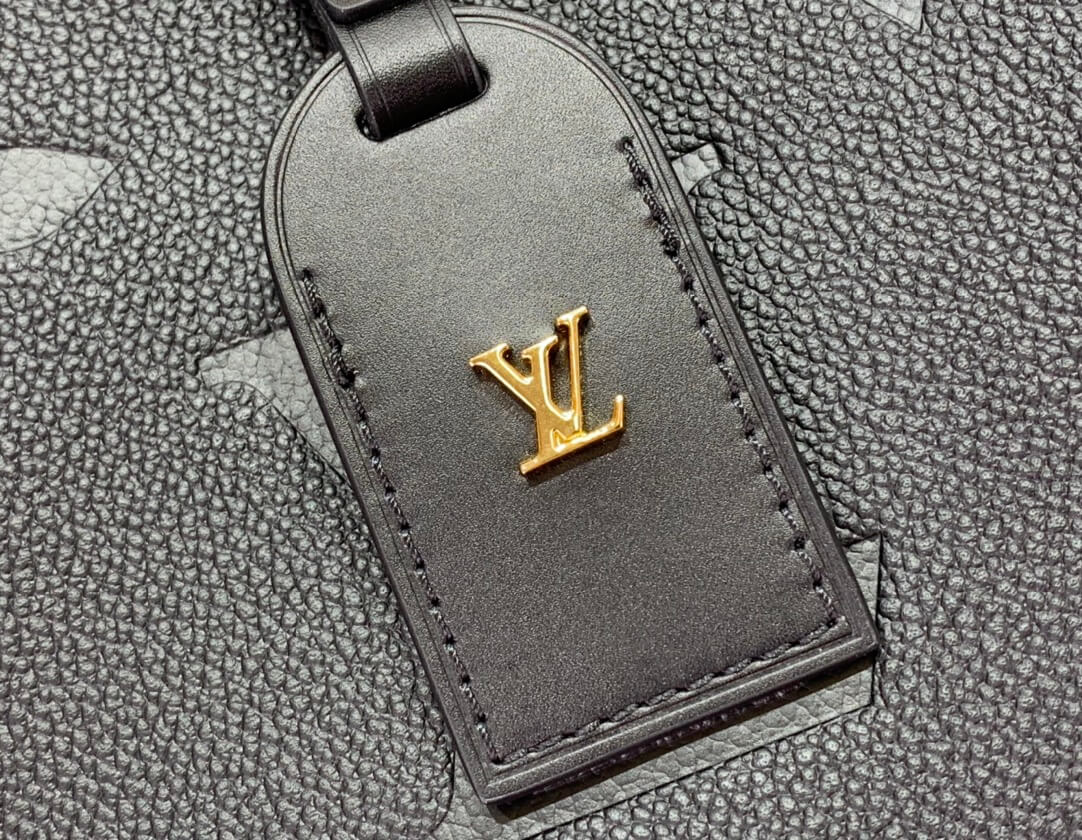 LV CarryAll PM  Shoulder bag black M46288