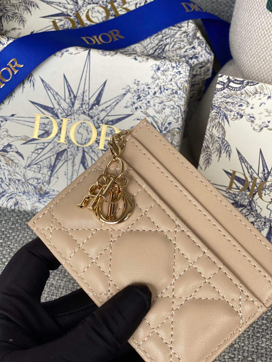 lady card holder lacquer leather dmz240617 apricot