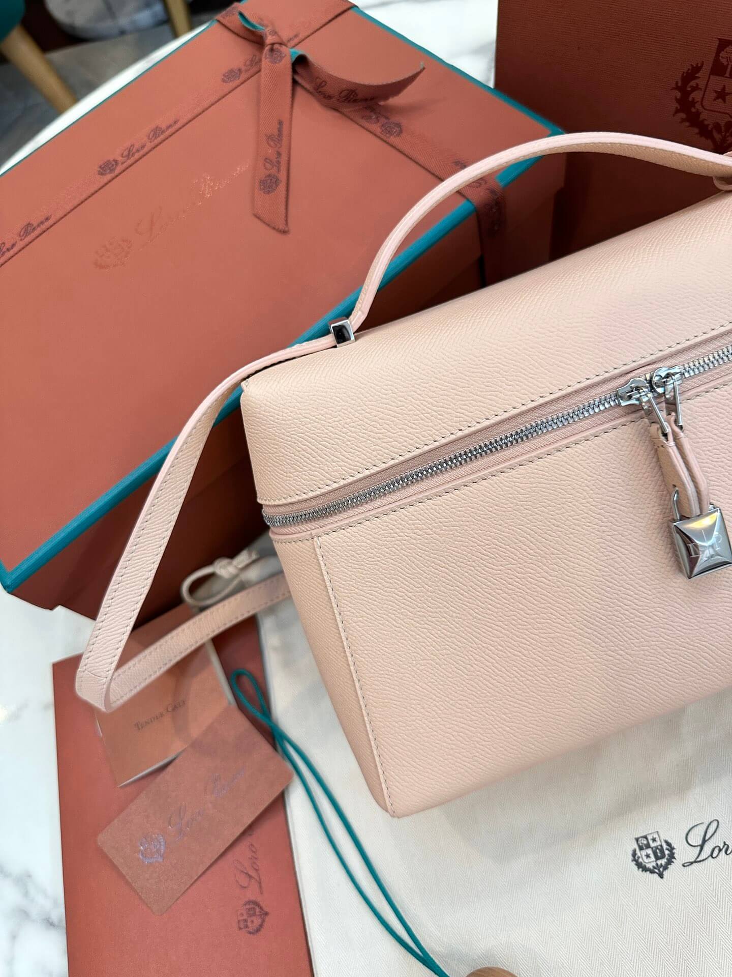 loro piana extra bag l27 smooth calfskin fan3462 pink