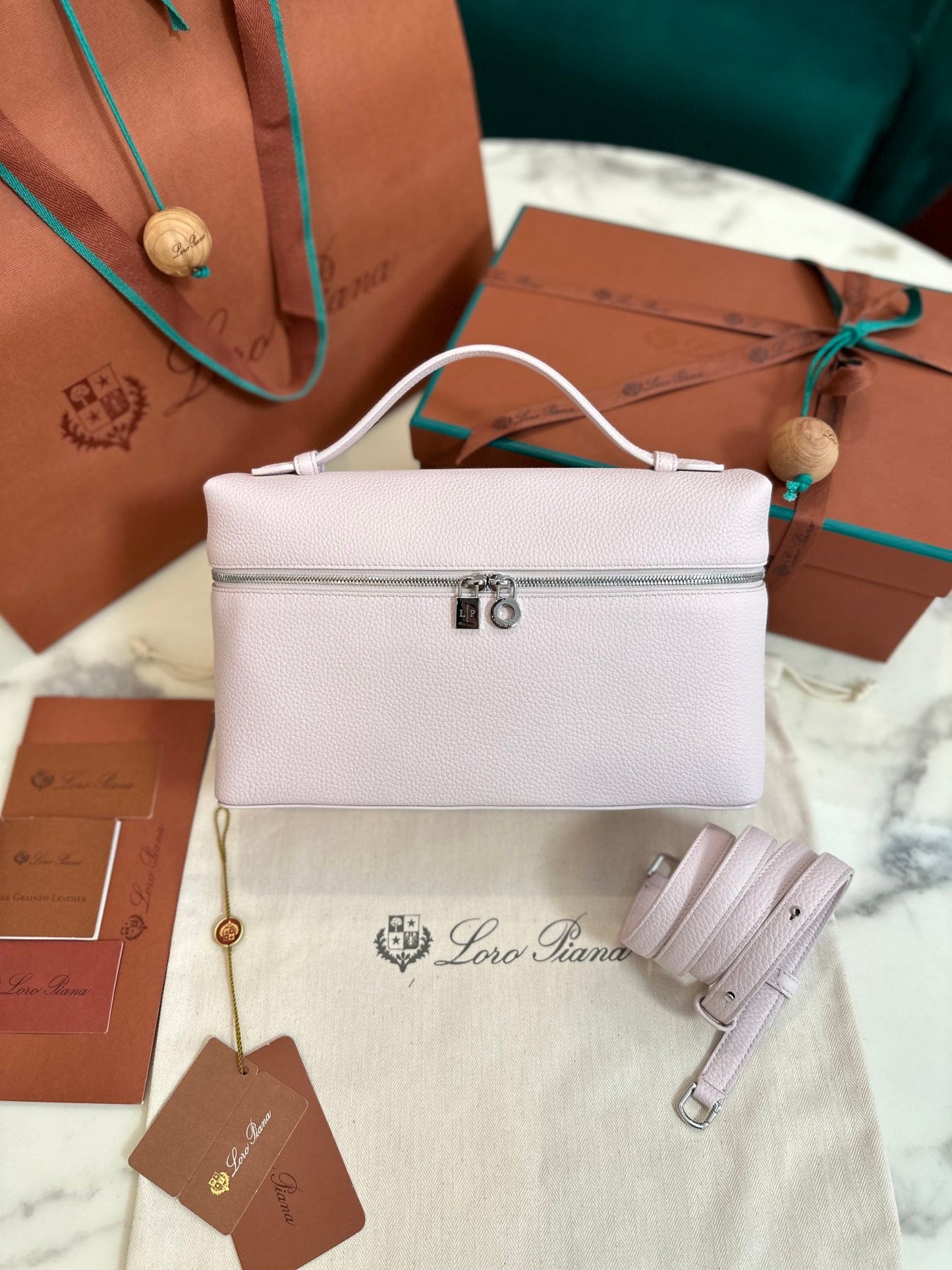 loro piana extra poket l27cm light pink