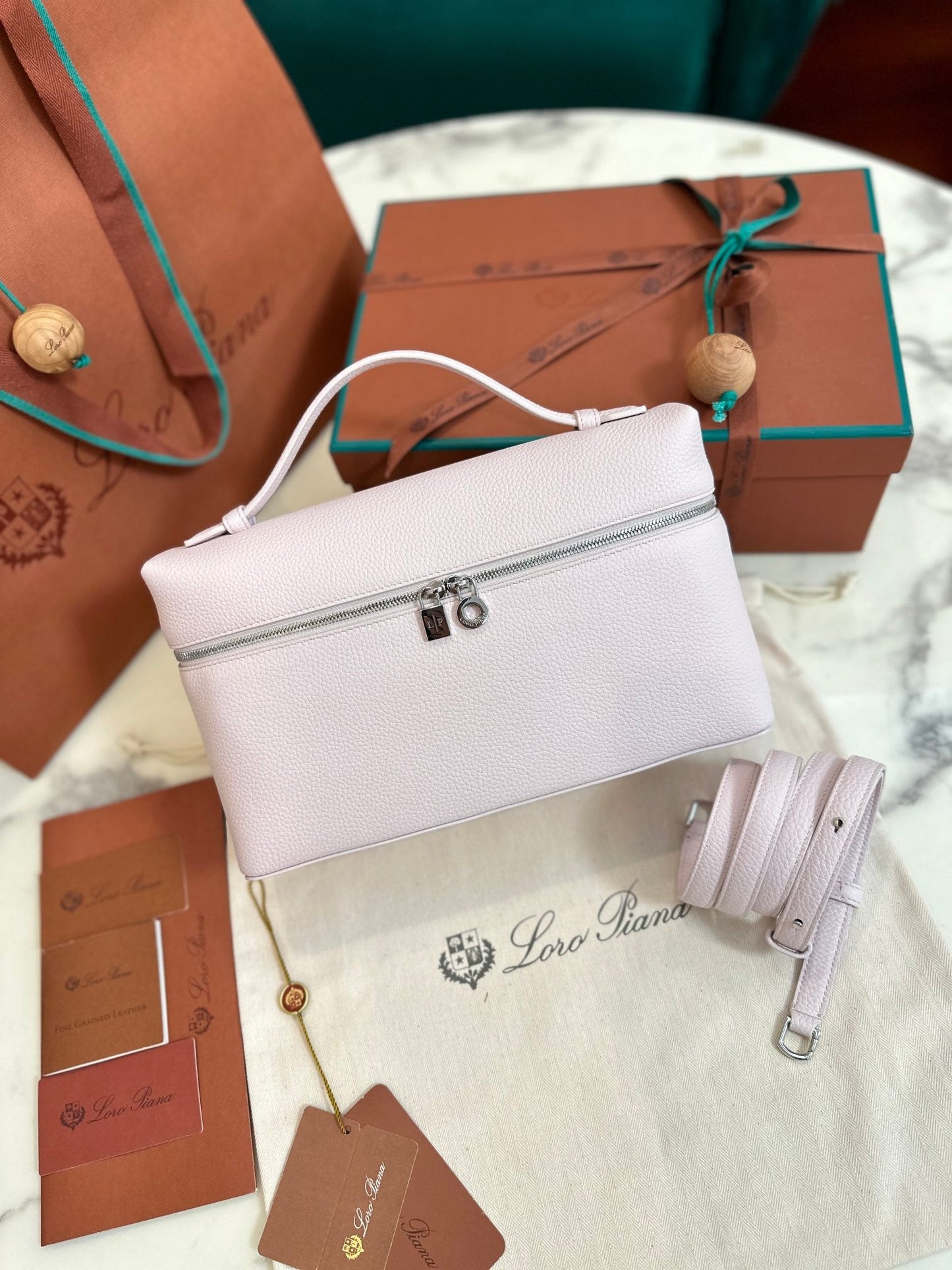 loro piana extra poket l27cm light pink