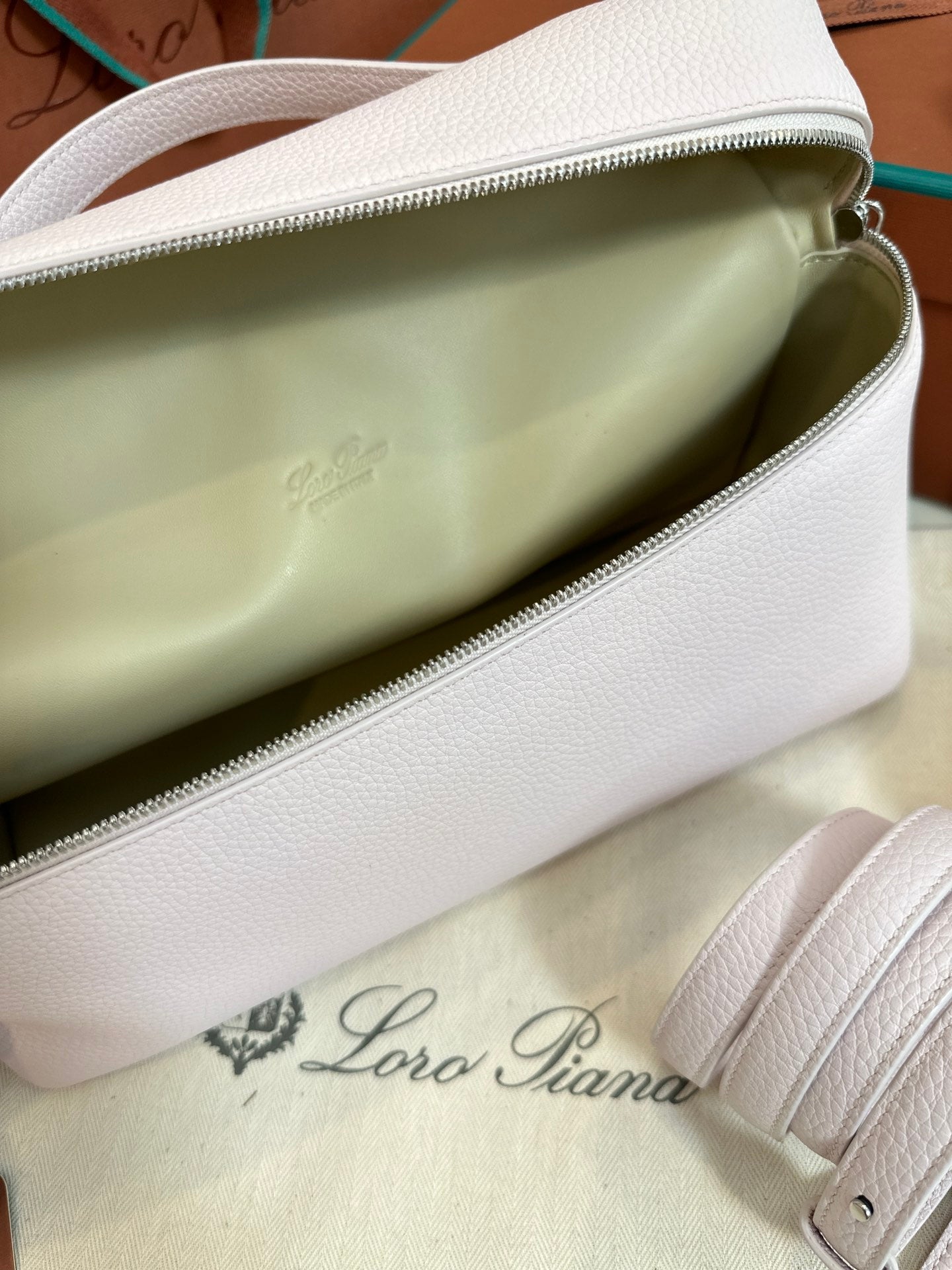 loro piana extra poket l27cm light pink