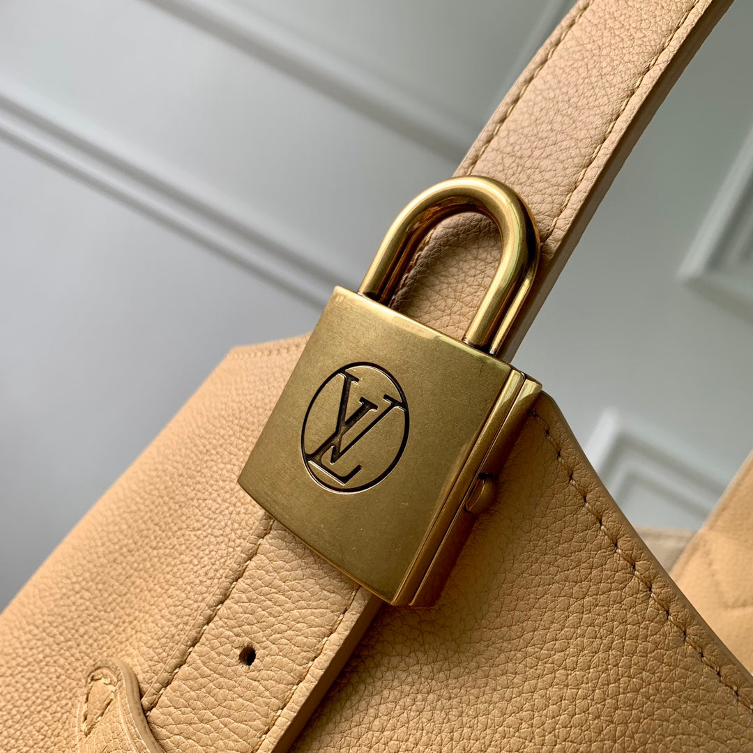 Louis Vuitton M25353 Low Key Hobo PM Apricot