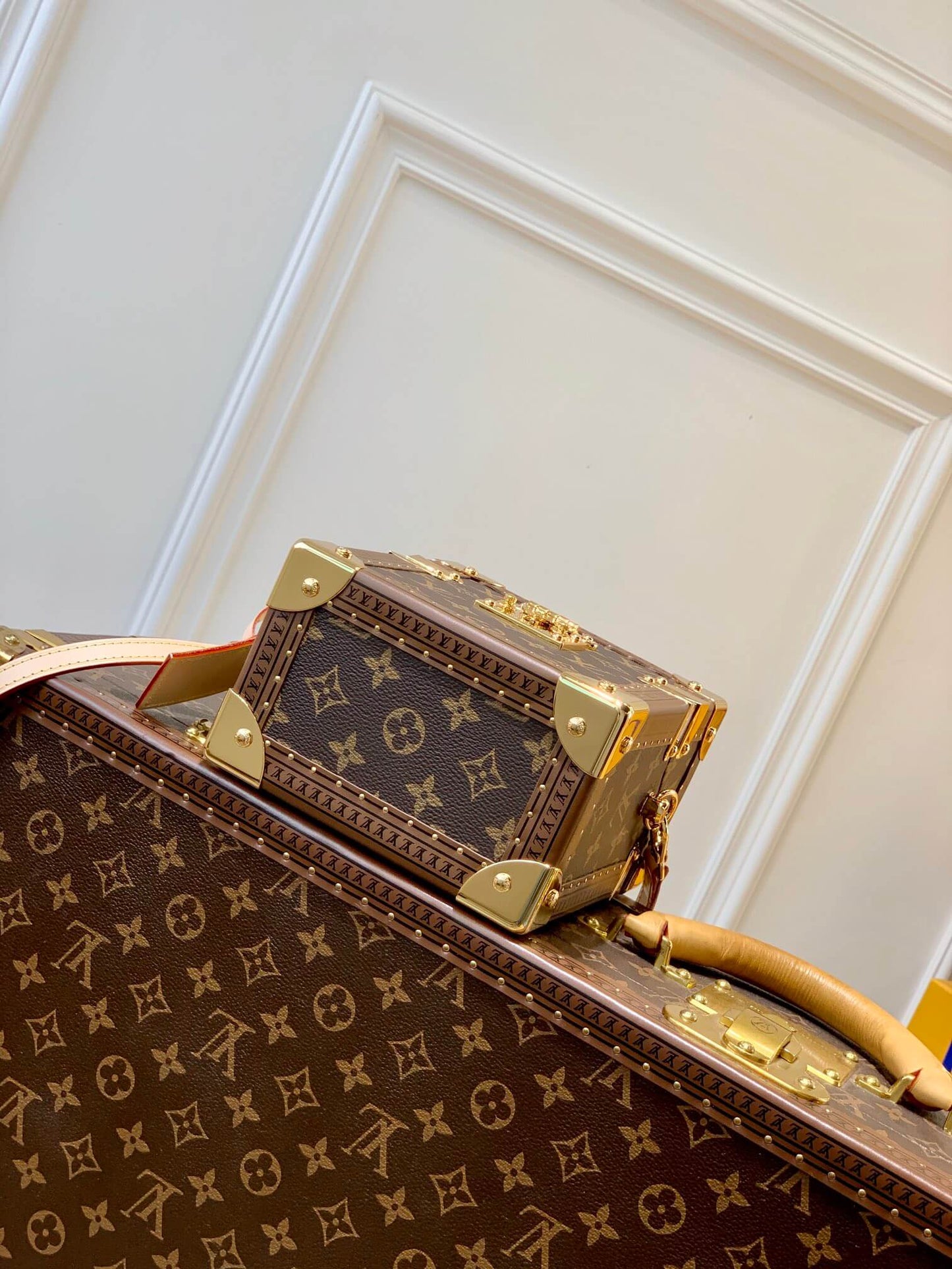 m10079 camera box brown monogram 21 5cm cowhide real leather