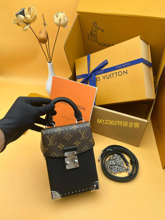 M12362 Small crossbody bag Monogram