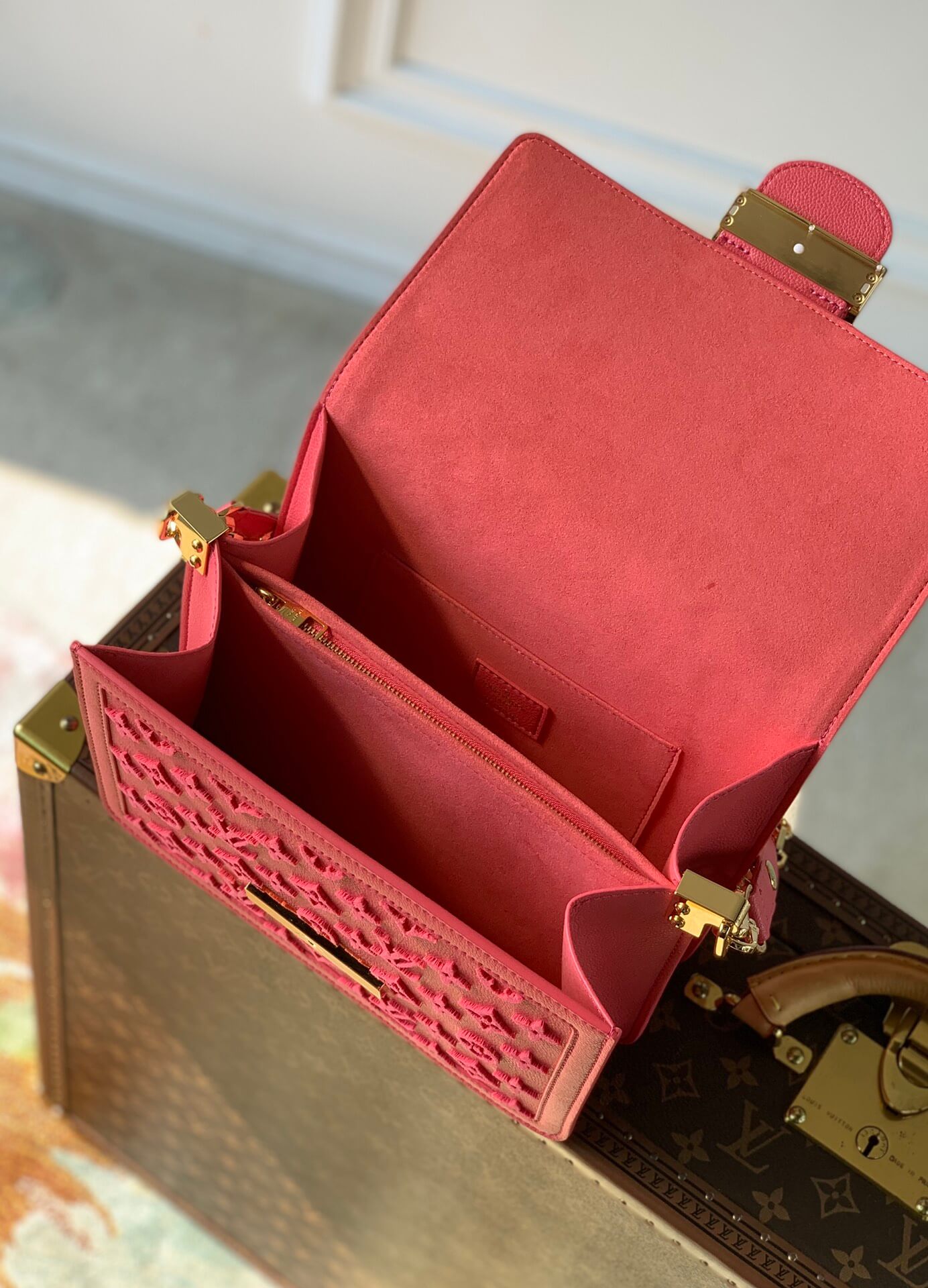 m20747 mini dauphine monogram reverse cross body bags shoulder bag rose red 20cm 25cm