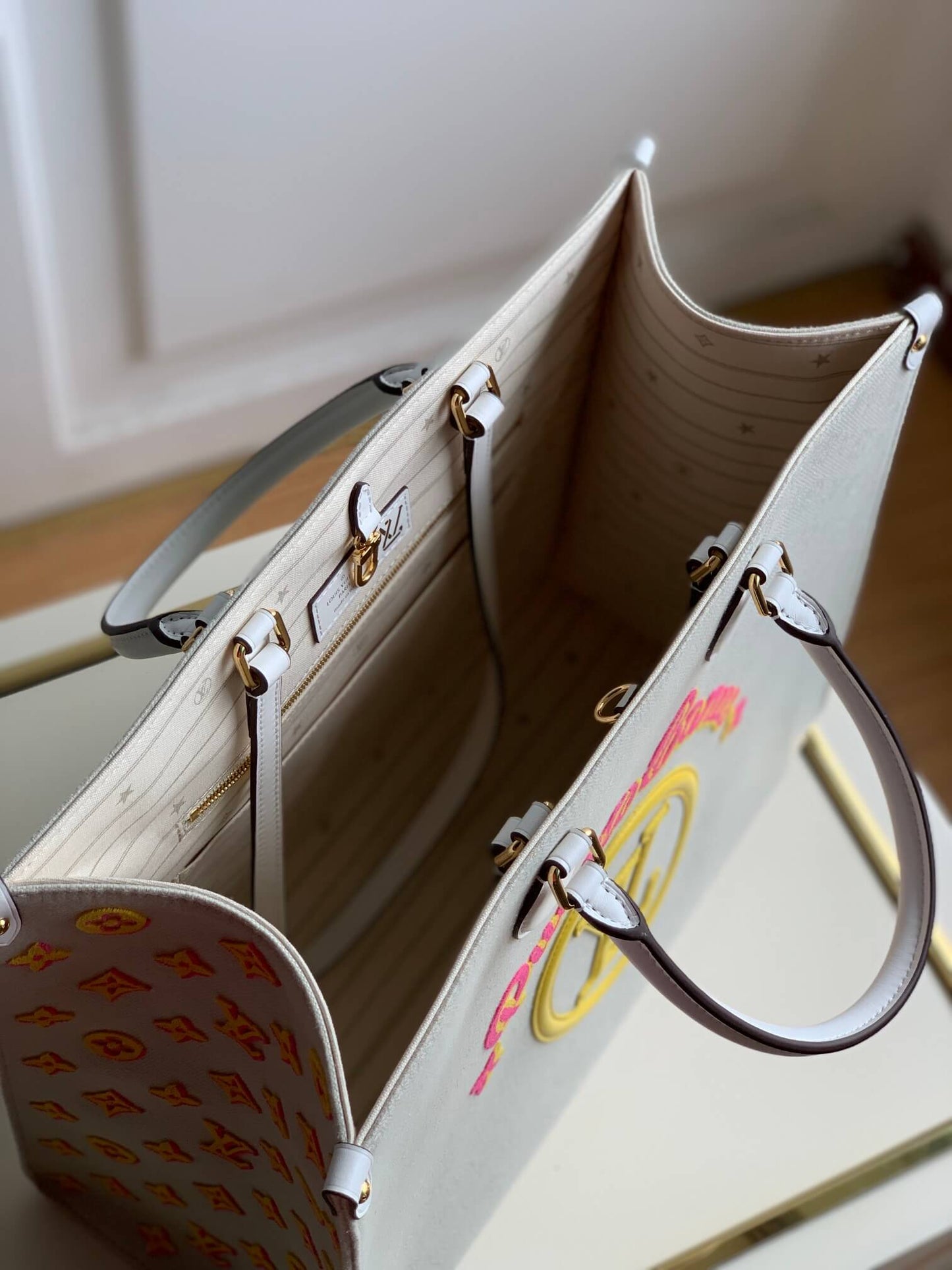 m20815 onthego tote bag embroidered and leather trim small 35 yellow green