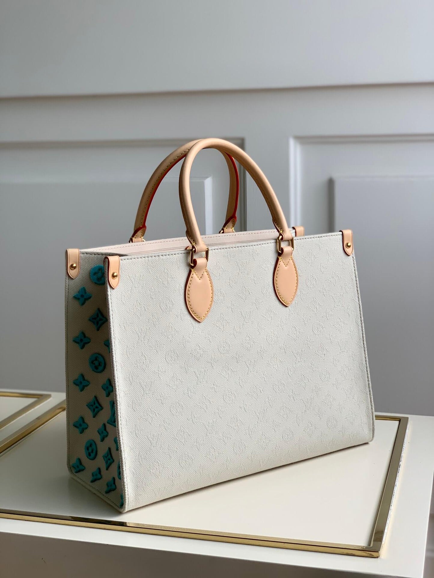 m20815 onthego tote bag embroidered and leather trim small 35