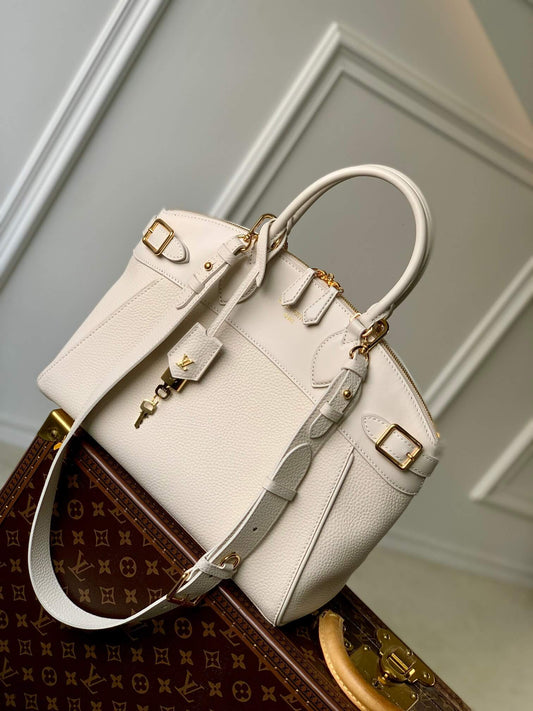 M22914 Lock It MM Cream Handbag