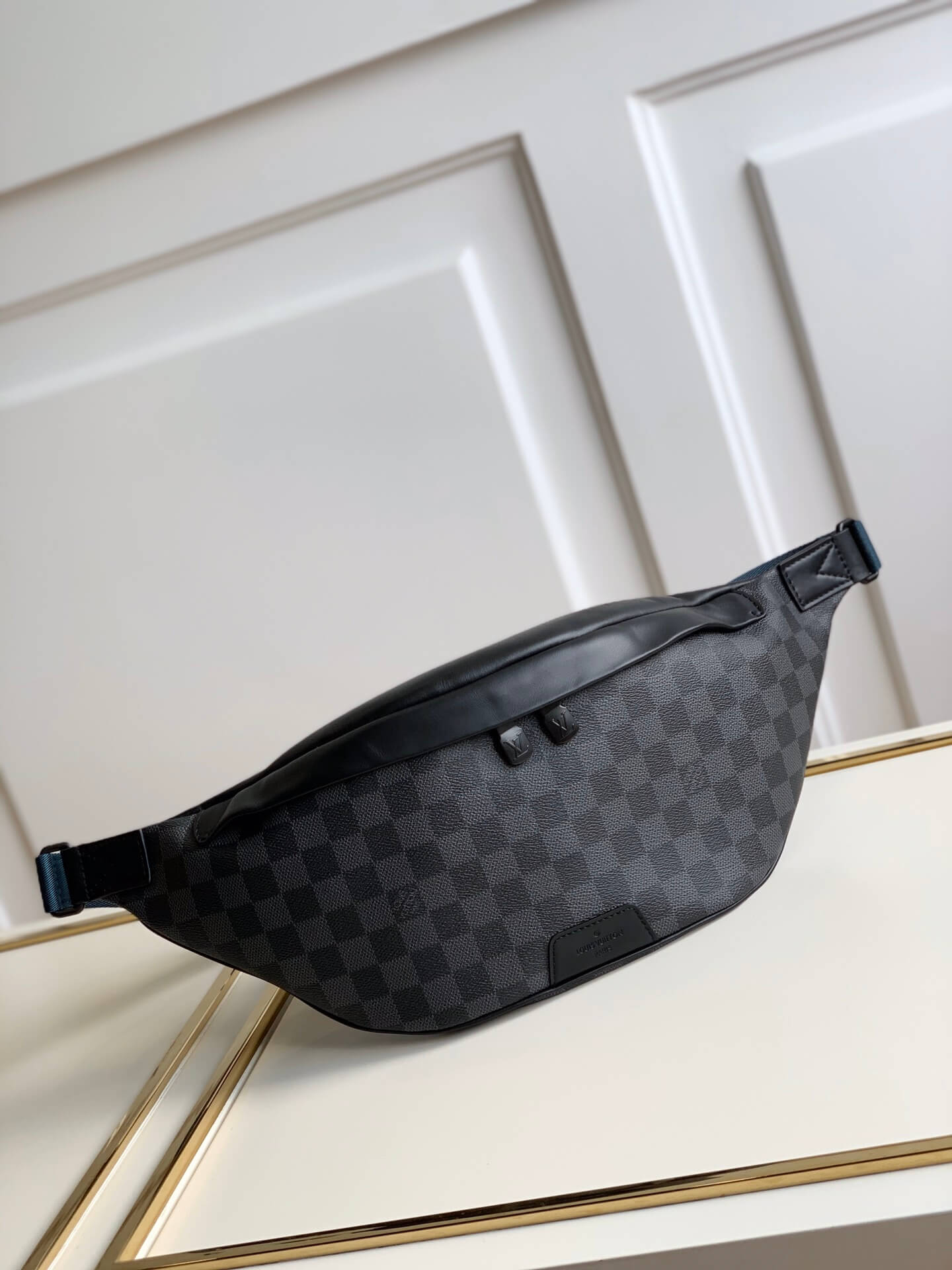 m40187 bumbag damiercobalt fanny pack chest bag mens bag black calfskin