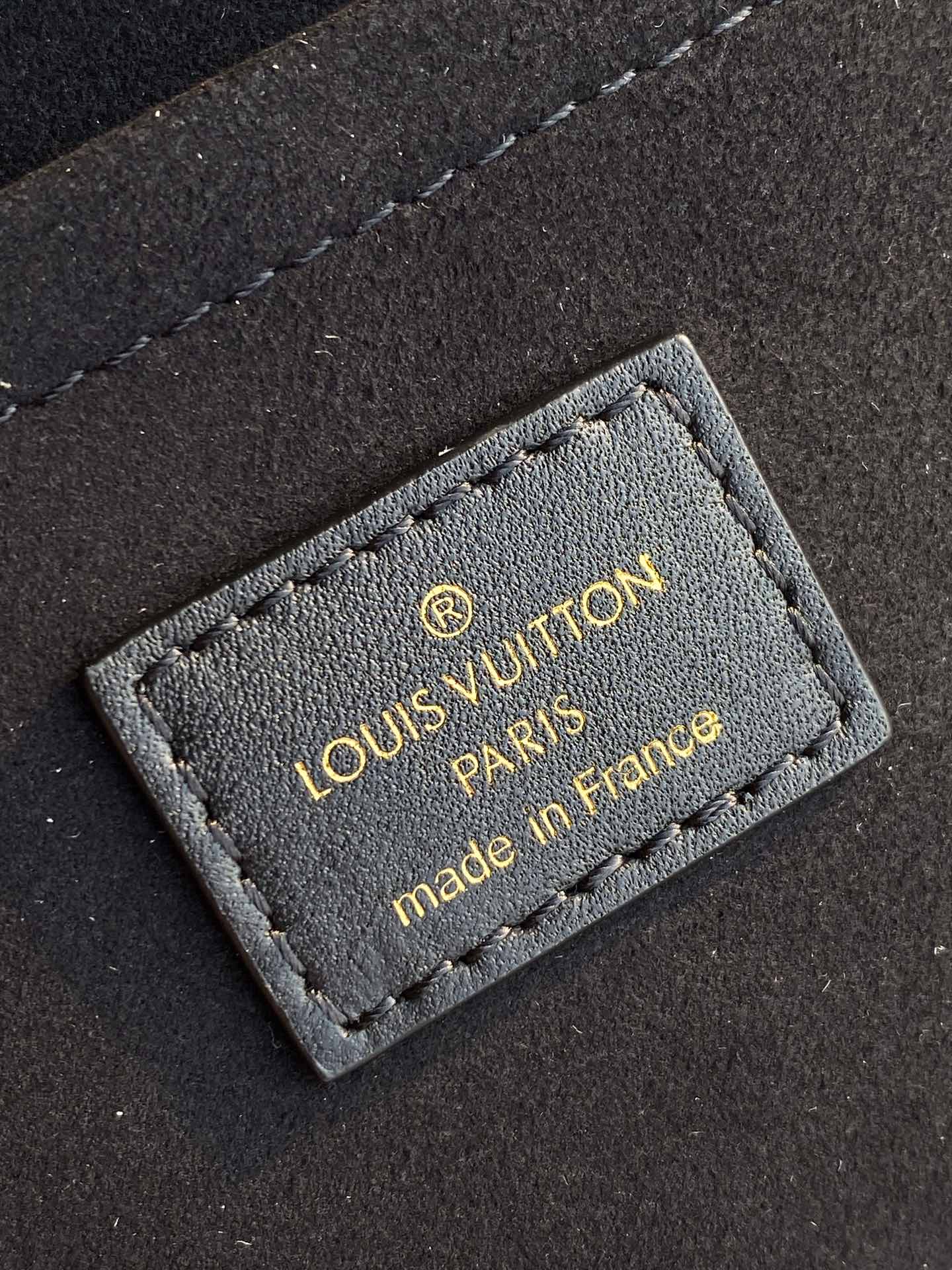m44141 locky bb handbag shoulder bag cross body bags black calfskin monogram